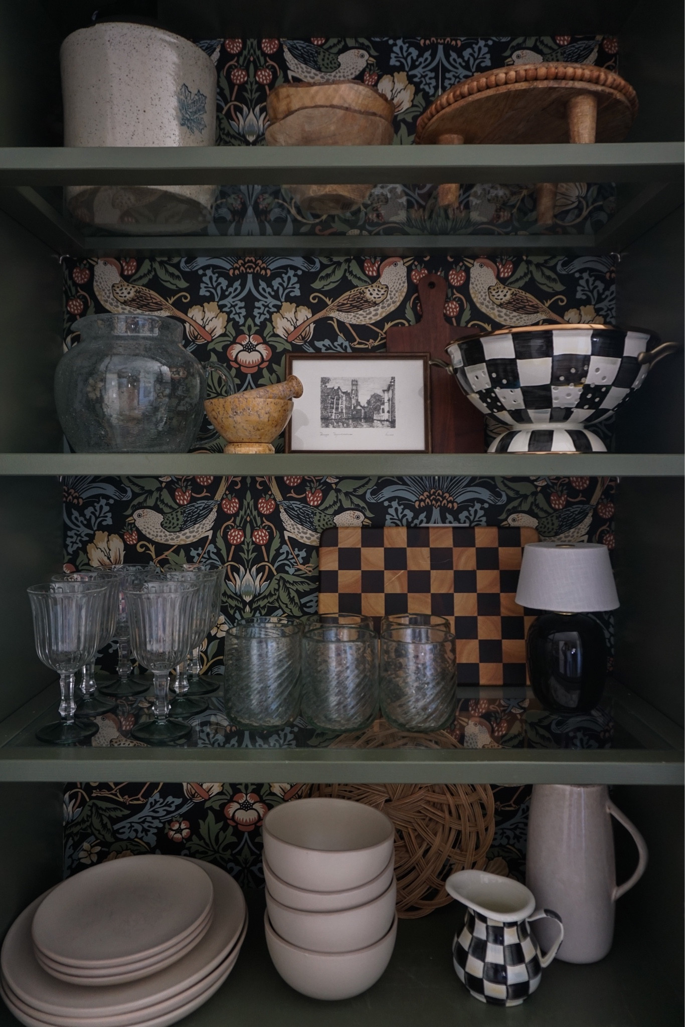 How I like to style my cabinets ✨ Ps. The MacKenzie-Childs items have up to 60% OFF!
-
Home decor. Shelf decor

#LTKsalealert #LTKFind #LTKhome