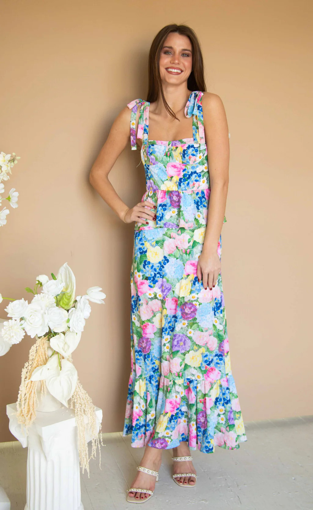 show me your mumu: paxton midi dress - flower shop | RIFFRAFF