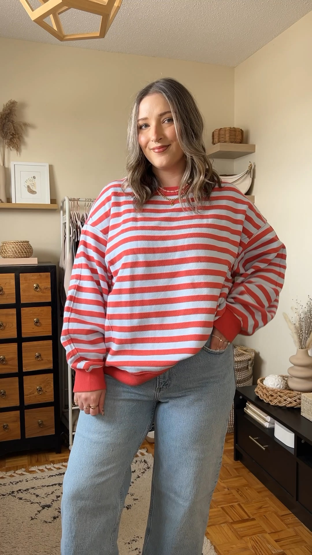 Simple & fun spring outfit! Striped sweatshirt is so cozy and I love the peach & baby blue color combo! Runs big, sized down to M. Wearing my usual 32 in the jeans. I’m a 9.5-10 shoe and wear a 10 in the Ugg tazz platforms


#LTKsale #LTKmidsize #LTKjeans