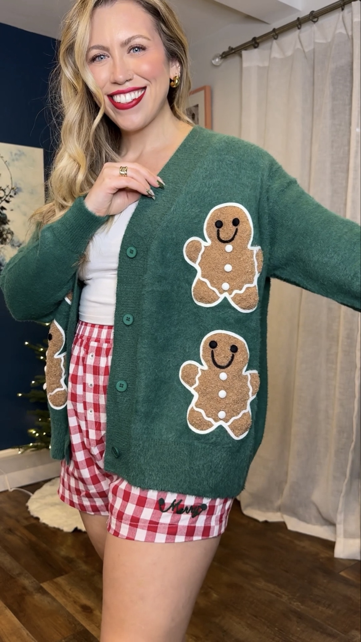 Cozy holiday vibes 🎄✨ Unboxing the CUTEST festive holiday pajamas and loungewear that are perfect for relaxing holiday movie nights, cookie baking, tree decorating and staying warm all season long ✨🎄 If you’re looking for affordable and adorable Christmas PJs and winter loungewear ideas, these pieces are must-haves! ❄️ wearing a large in both 

 #LTKGiftGuide #LTKHoliday #LTKMidsize