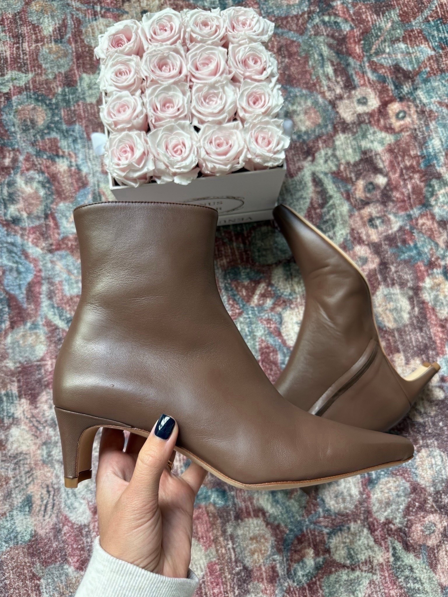 Staud Wally boots are soooo perfect for fall!





#LTKGiftGuide #LTKSeasonal #LTKHoliday