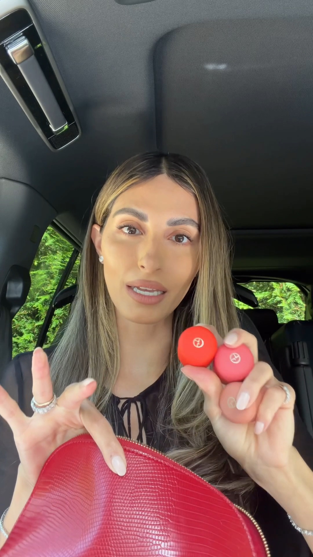 The new @ArmaniBeauty Dolci Blushes are taking over the internet and with good reason! I love shades “Rose” and “Caramel” @Sephora #armanibeautypartner #armanimakeup

#LTKBeauty