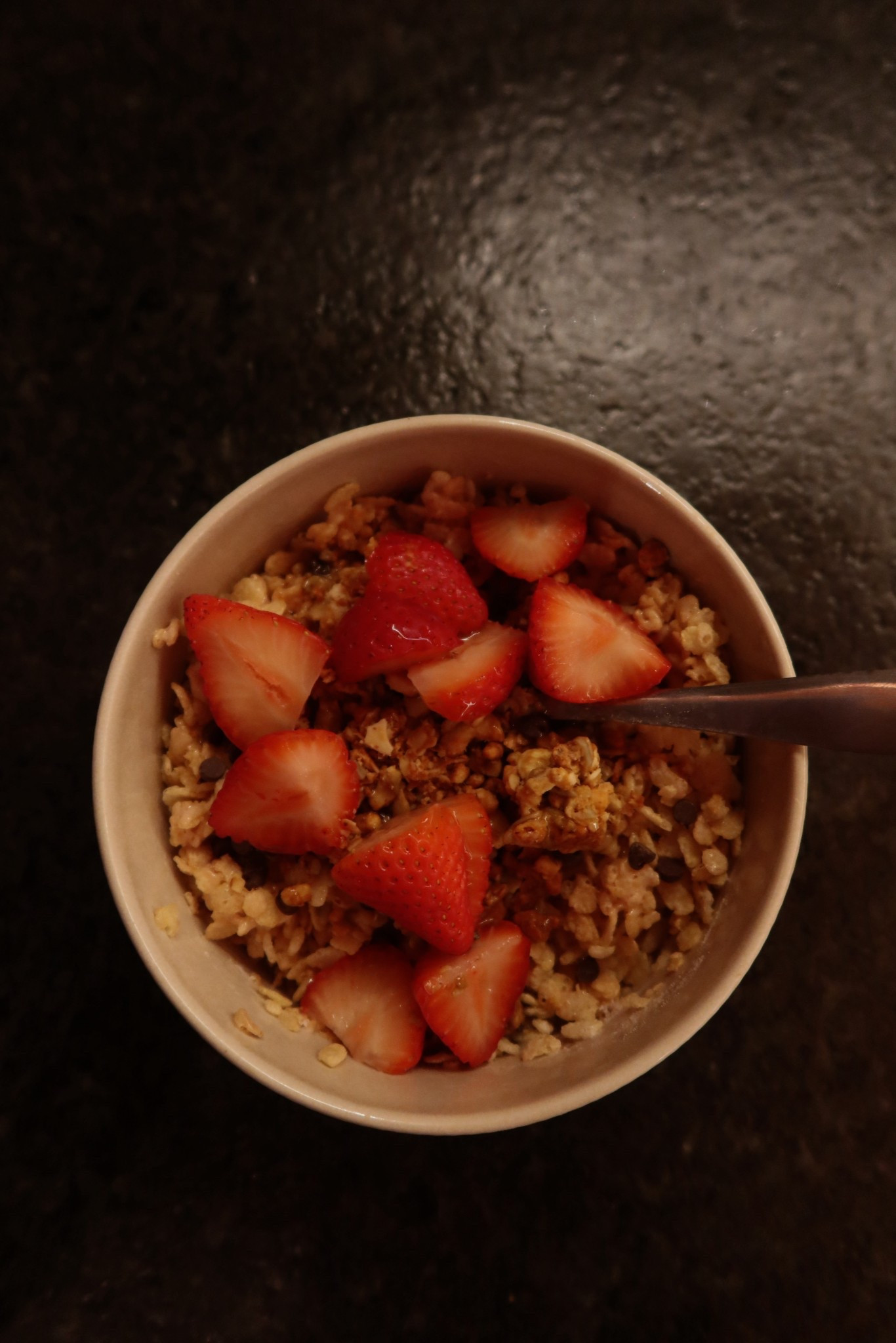 Protein Rice Crispy Bowl! @Legion 

Recipe 
• A scoop of Protein Powder 
• Add a little water & mix until thicker consistency 
• Add serving of Rice Crispy + mix 
• Add your favorite toppings!

Soooo easy and has been my breakfast everyday for the last few months! 🤣

#LTKdayinmylife #LTKfitnessgoals #LTKfoodie