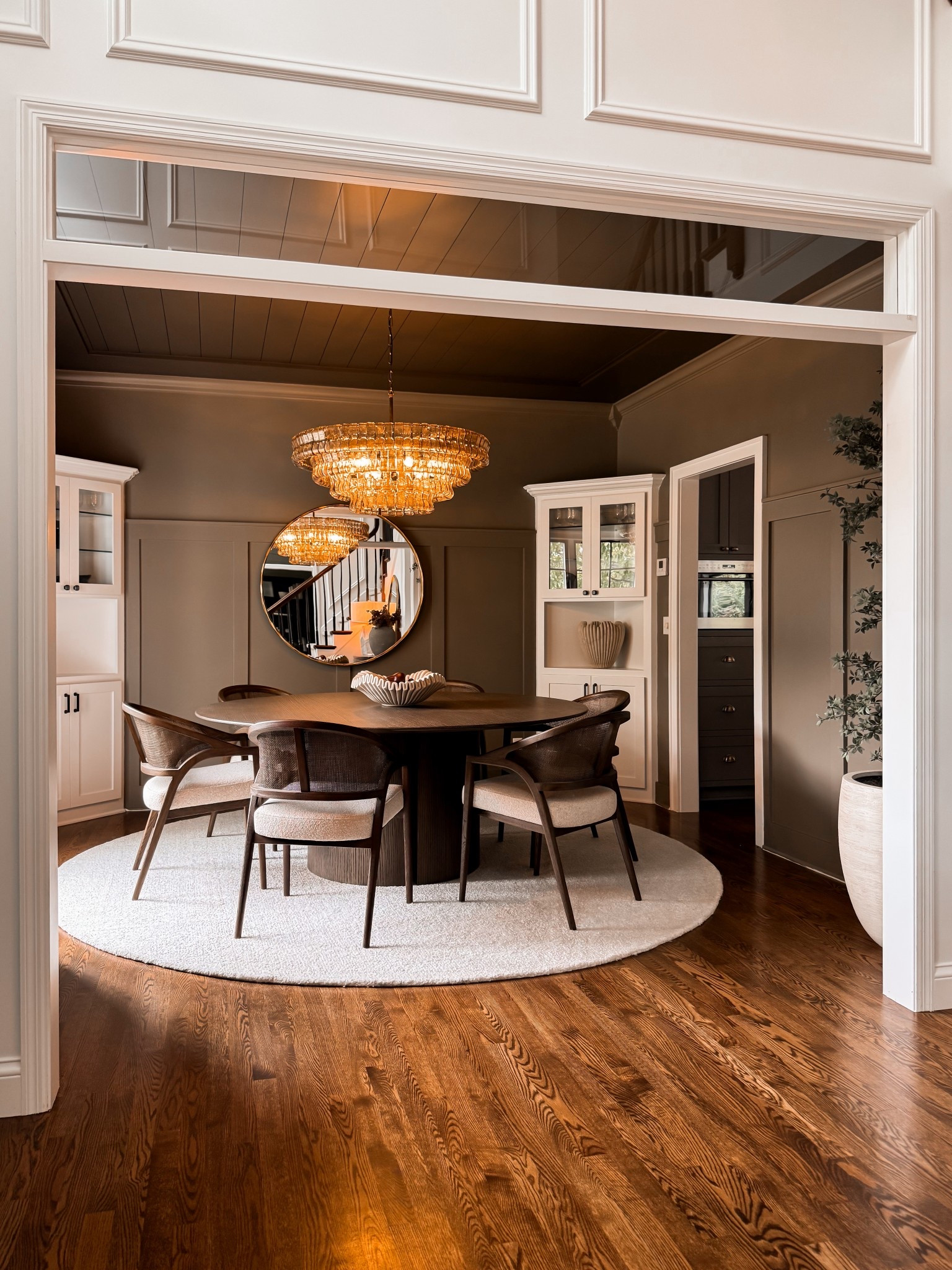 Still not over these new dining room views! Can’t wait to paint the corner built-ins! 

#LTKSeasonal #LTKStyleTip #LTKHome