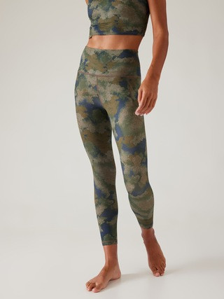 Salutation Stash 7/8 Tight | Athleta