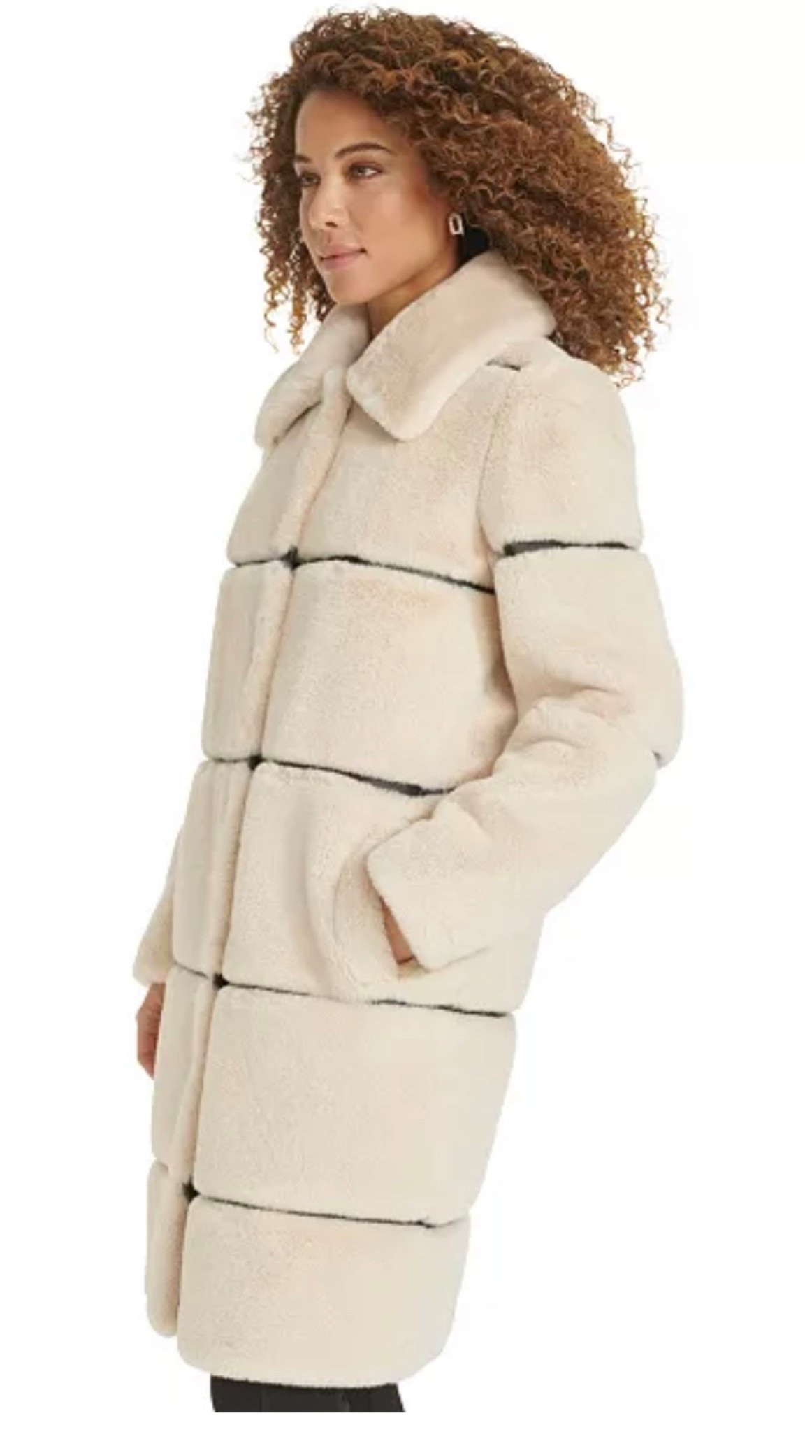 Dressy coat 

Outerwear
Fur
Jacket
Sale
Black Friday
Gift idea
For her 

#LTKCyberWeek #LTKGiftGuide #LTKU