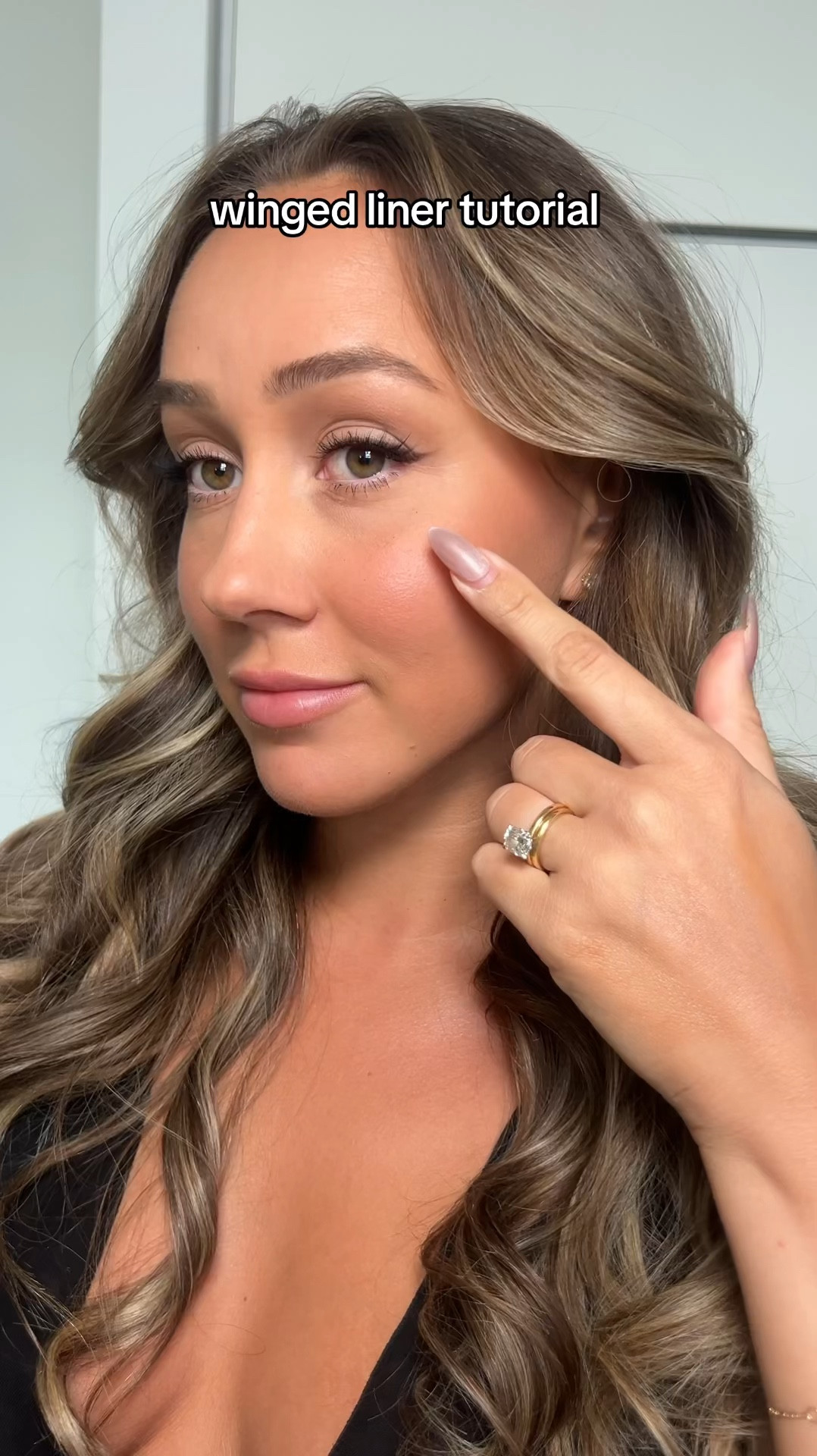 Winged Liner Tutorial 🤎   Products used-   @Clinique black honey eyeliner  @makeupbymario master mattes eyeshadow palette  @M·A·C Cosmetics Canada 263 liner brush  @VELOUR LASHES & BEAUTY 
lash cut in half (I’m sorry I’m not sure what style it originally was) 
  






















eyeliner, eyeliner tutorial, makeup tutorials ,makeup tutorial, makeup recommendations, makeup inspo, 

#LTKbeauty