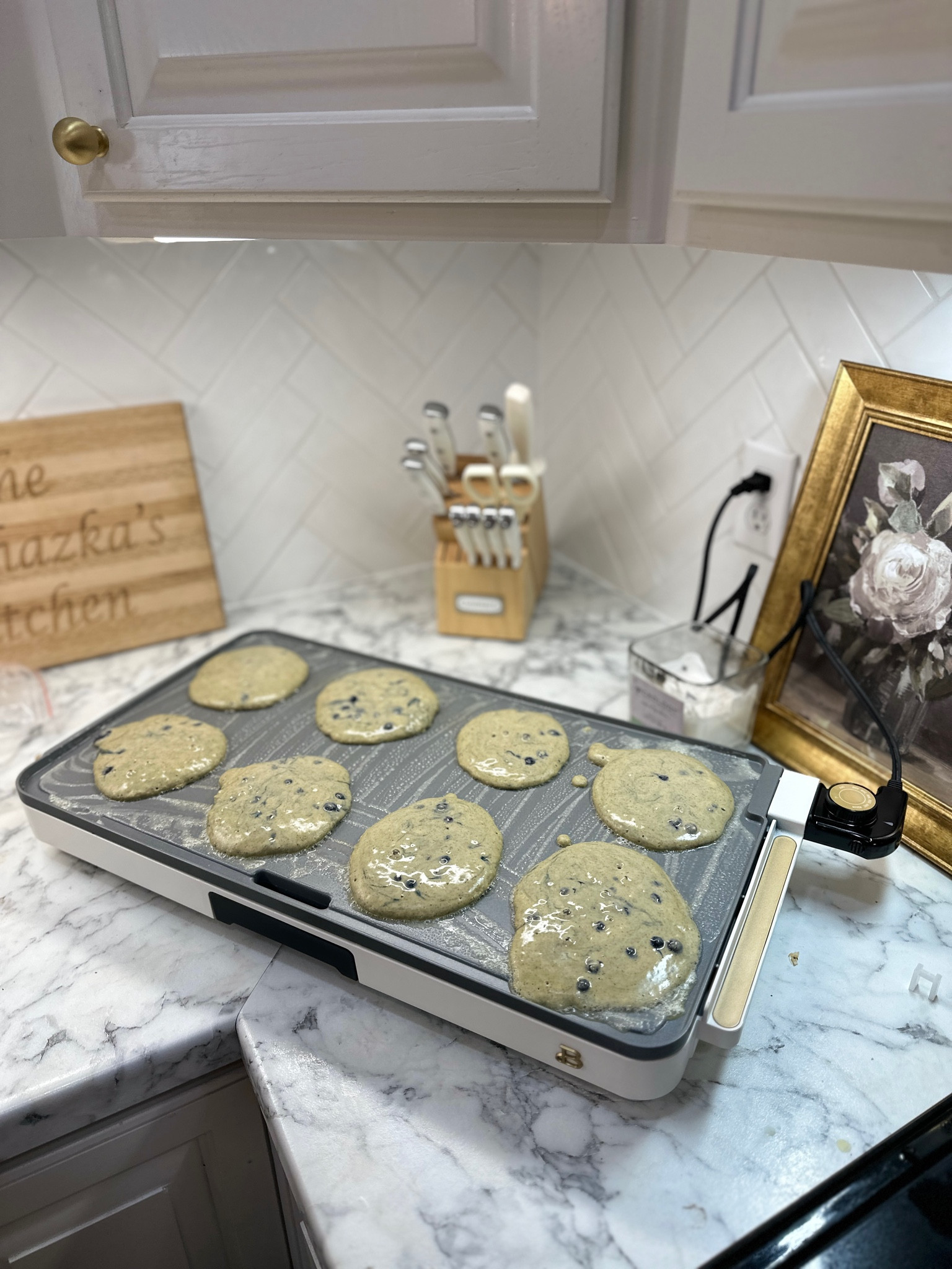 Loving this griddle we found at Walmart!! It’s white & gold & can cook a lot at once bc of its large size!!! Beauty and function at its finest! 😍 Great Mother’s Day gift idea or wedding present for newly weds! 

Love the beautiful line for Kitchen appliances!!! So many great Kitchen finds from Walmart like our coffee pot, air fryer, etc! Pancakes , knife set, antique gold picture frame from target 

#LTKhome #LTKwedding #LTKGiftGuide