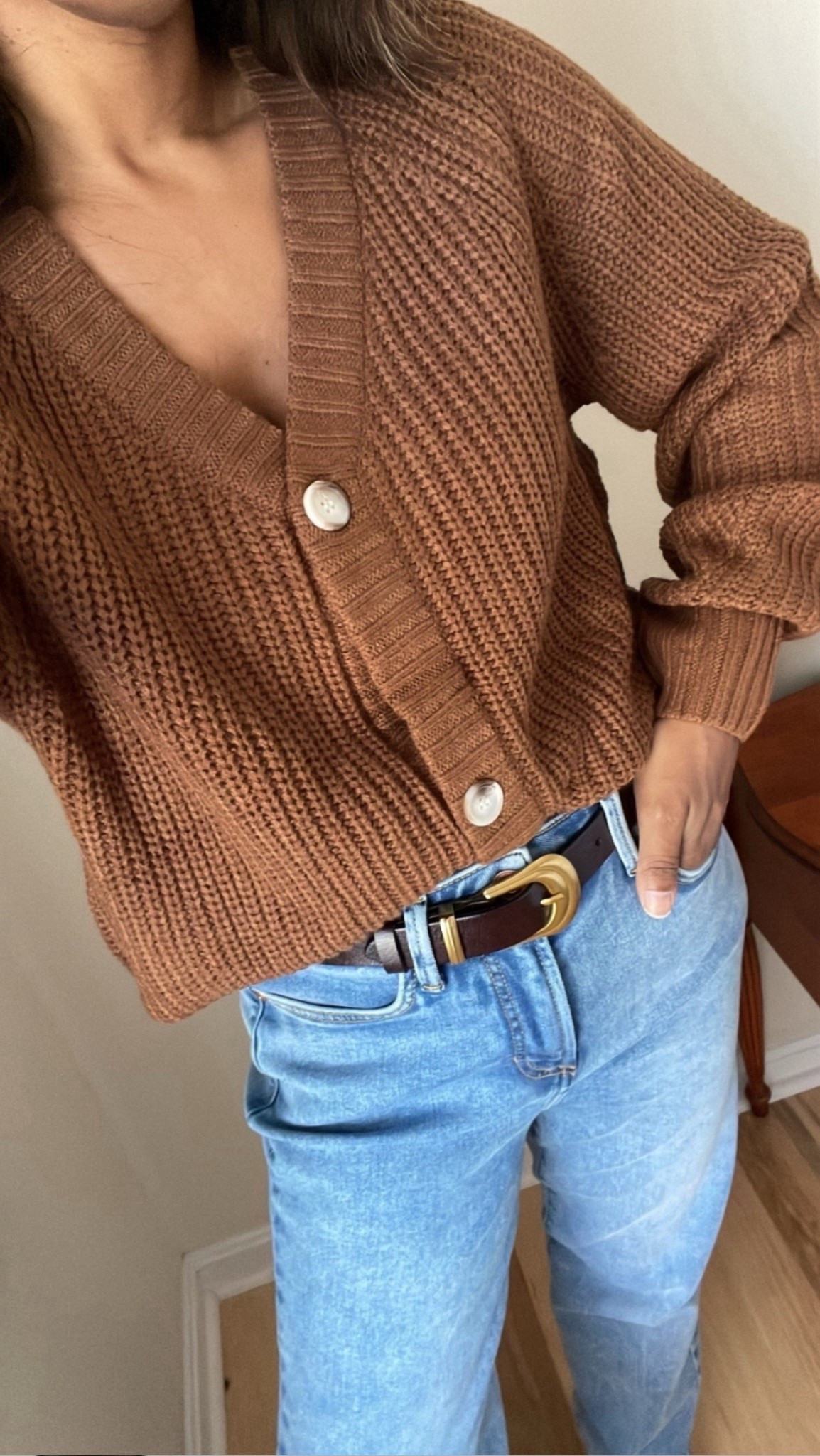 The cardigan also comes in brown. Wearing a medium !  

L#ltkfindsunder50 #ltkstyletip #ltkfindsunder100

