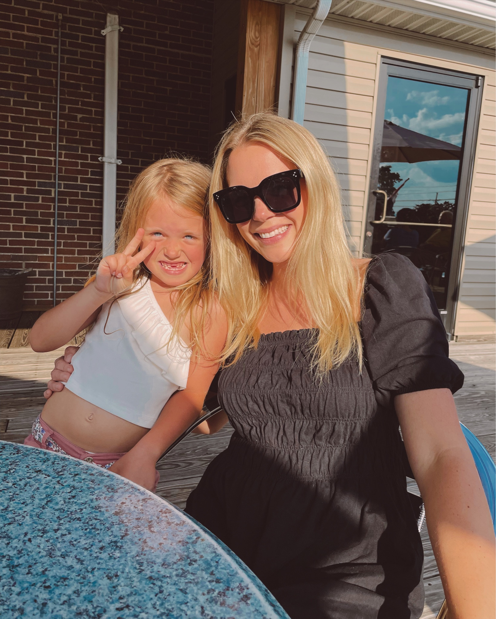 smocked dress
amazon sunglasses

#LTKunder50 #LTKsalealert