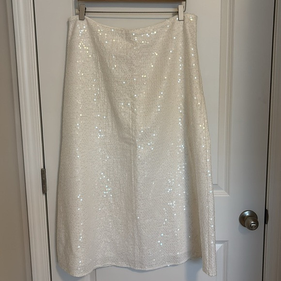 LOFT | WHITE SEQUIN SKIRT | SIZE 14 | Poshmark