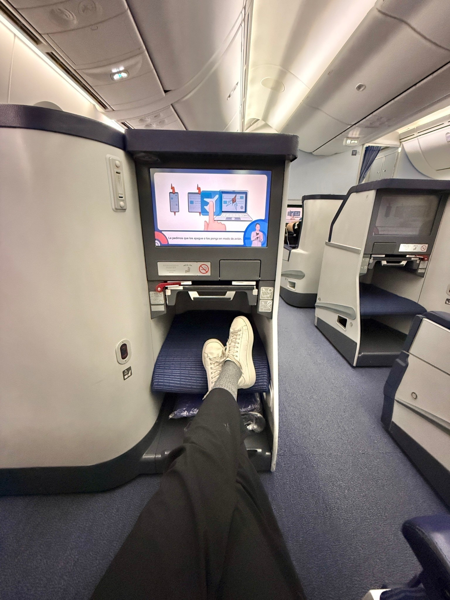 Whether it’s a long-haul flight ✈️ or a road trip over 3 hours 🚗, compression socks are a game-changer, they improve circulation, reduce swelling, and keep you comfortable!

My go-to are the Bombas Everyday Compression Socks.

On a recent flight, I even had to change into them mid-flight because my regular socks were so uncomfortablem and the difference was amazing! 😲💖

Bonus: They double as cozy winter socks to keep your feet warm on cold trips! ❄️🧦

Airport Style | Airport Outfit Ideas | Travel Essentials | Flight Must Haves | Long Haul Flights

#LTKTravel