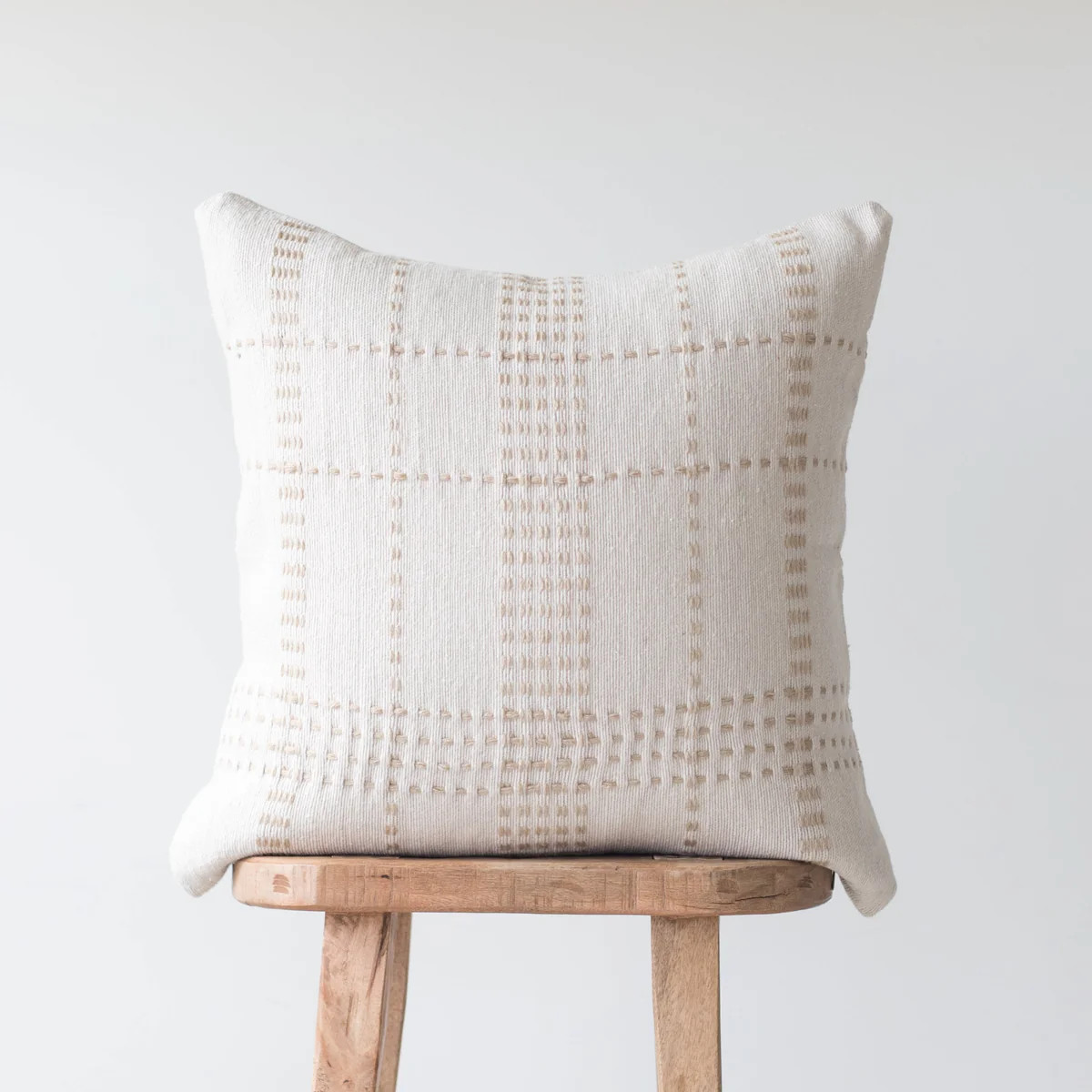 Aspen In Creme - 22" Moroccan Pillow | Woven Nook