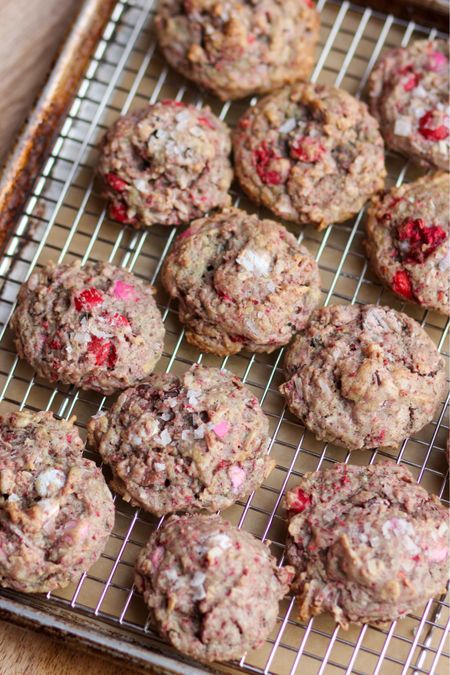 Everything you need to make these amazing oatmeal chocolate chunk raspberry cookies! (Gluten free).


#LTKhome #LTKSeasonal #LTKparties