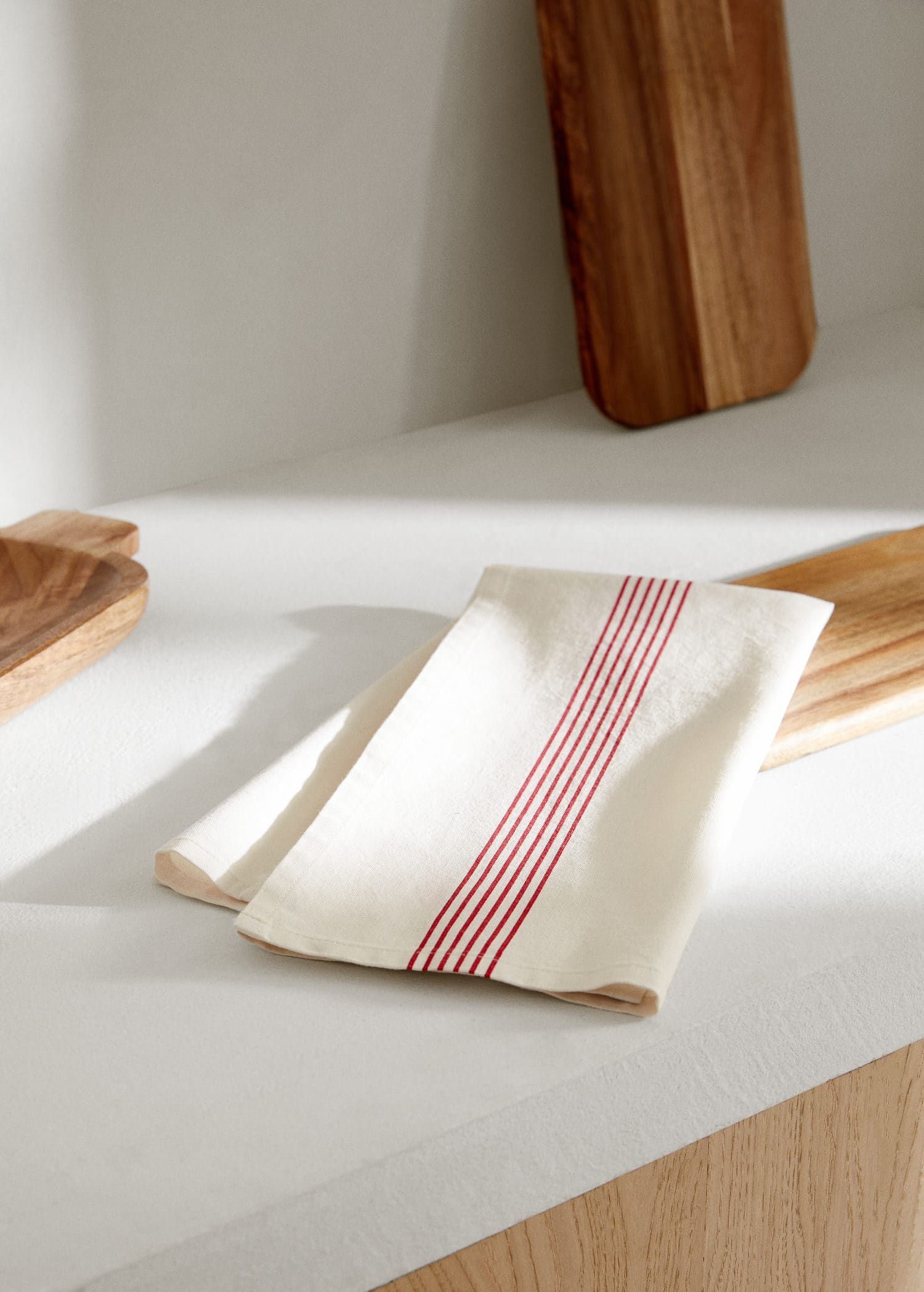 Striped cotton dish towel | MANGO (US)