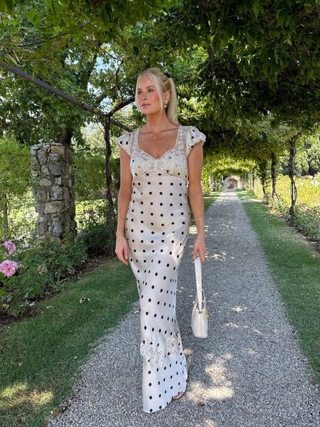 Tuscany Look - Wearing a small in dress, shoes tts, linked similar bag! Earrings are San Tropez Hoops from Electric Picks, use code: KATHLEEN20 for a discount! #kathleenpost #internationaltravel #italylooks

#LTKtravel #LTKeurope #LTKstyletip