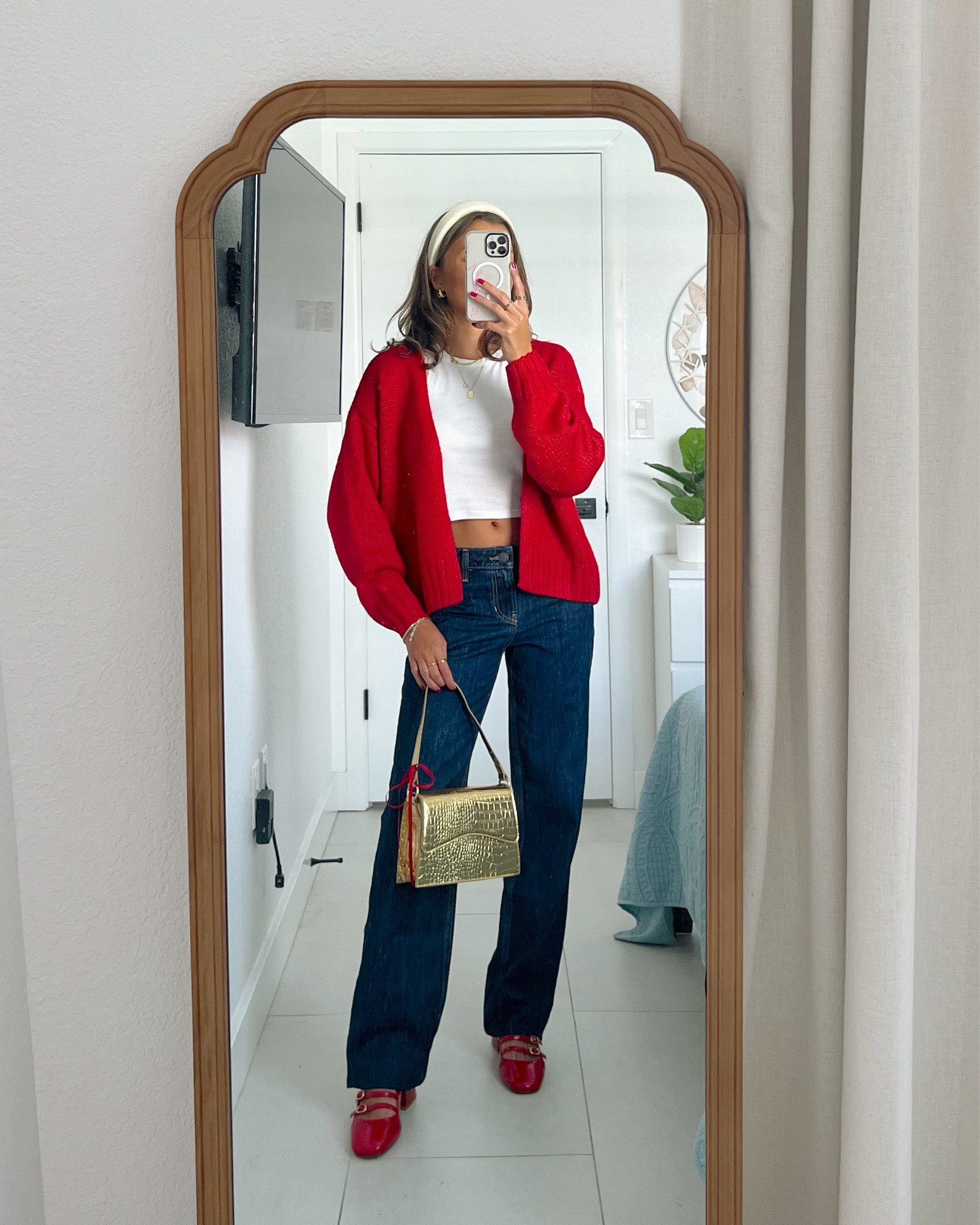 new holiday outfit ideas from Hollister. order today to get before Christmas 🎄❤️🥂 

#LTKHoliday #LTKGiftGuide #LTKSeasonal