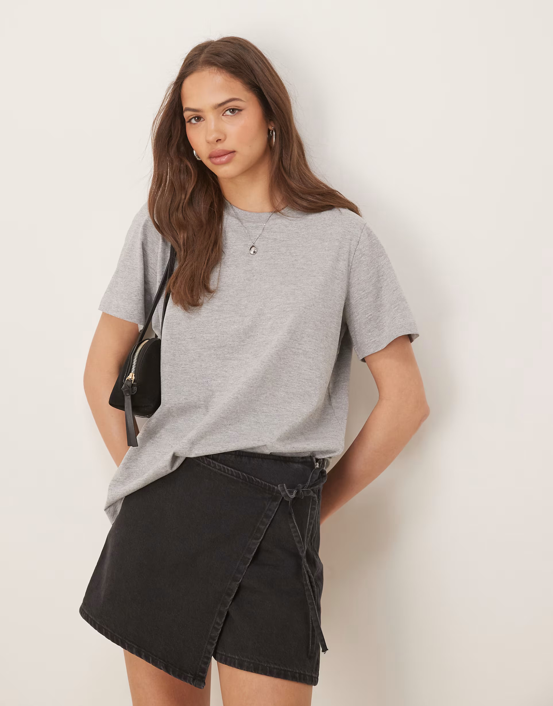 ASOS DESIGN regular fit crew neck t-shirt in grey marl | ASOS | ASOS (Global)