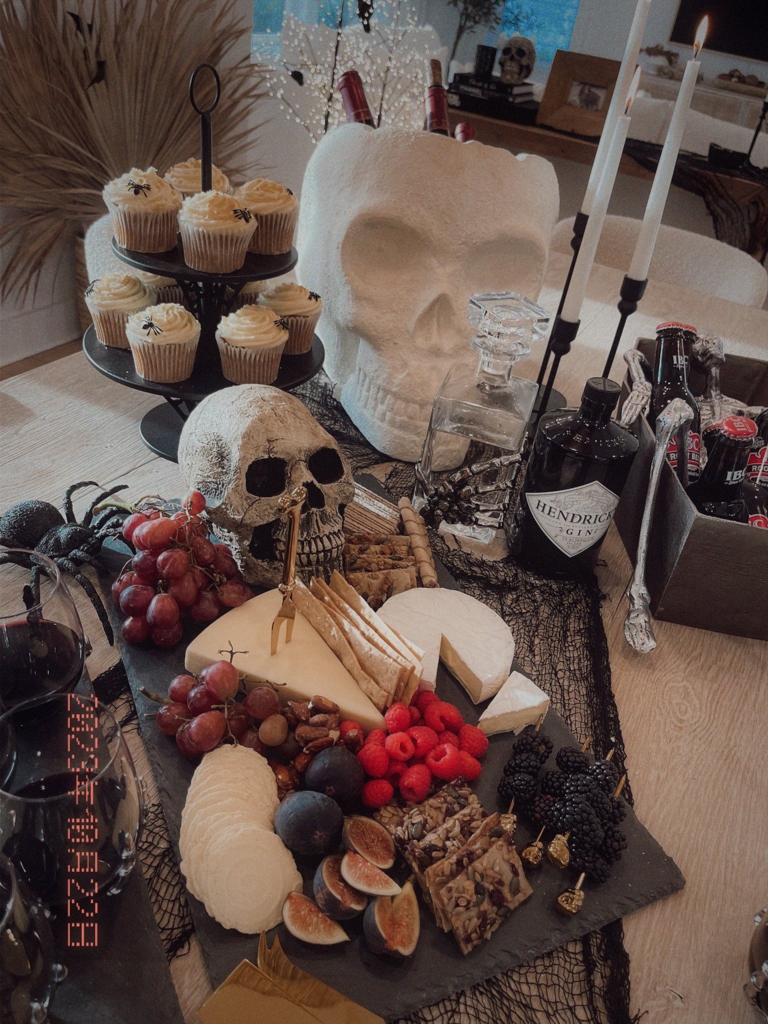 Halloween decor 


#LTKHalloween #LTKSeasonal #LTKhome