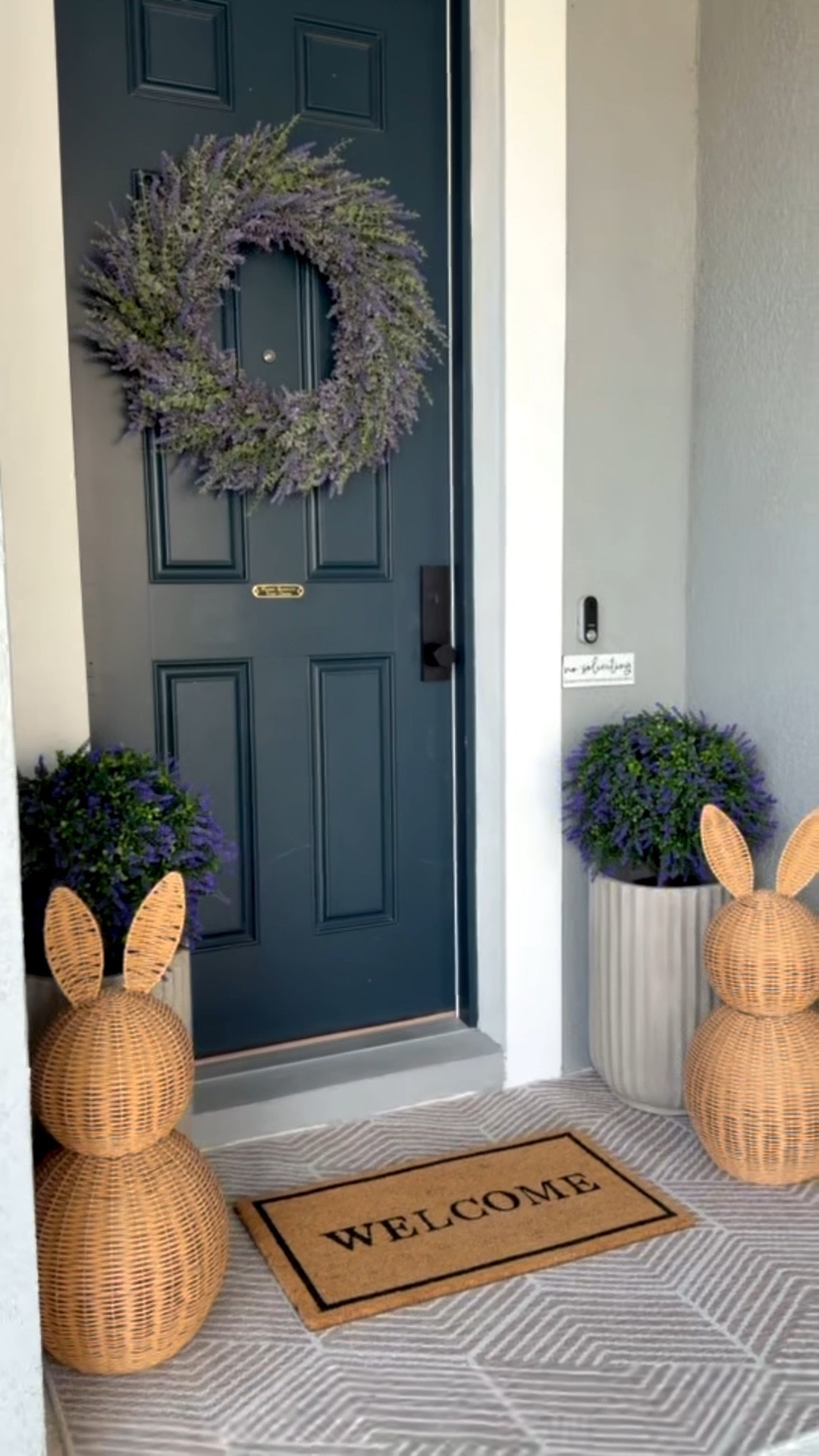 My favorite spring outdoor finds!! ❤️





Home
Home decor
Spring decor
Faux florals
Outdoor faux florals and wreath

#LTKHome