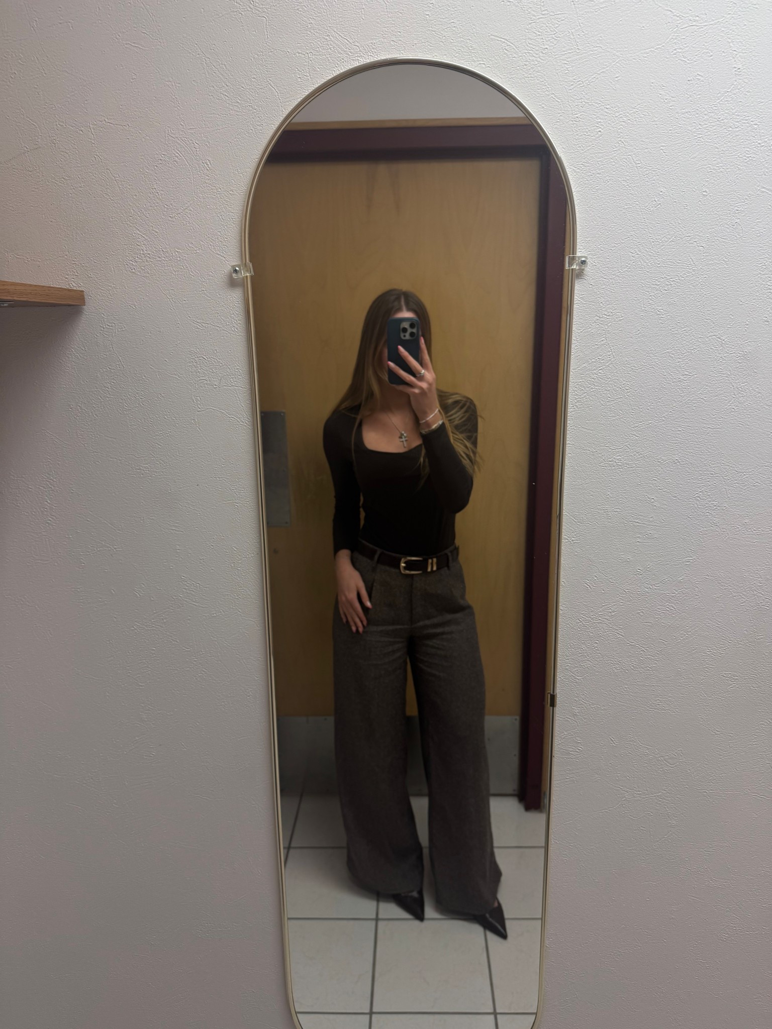 Sized down in the trousers because of the wide leg style. I typically go for a 6 or 28 and sized down a 4 

#LTKWorkwear #LTKFindsUnder50 #LTKStyleTip