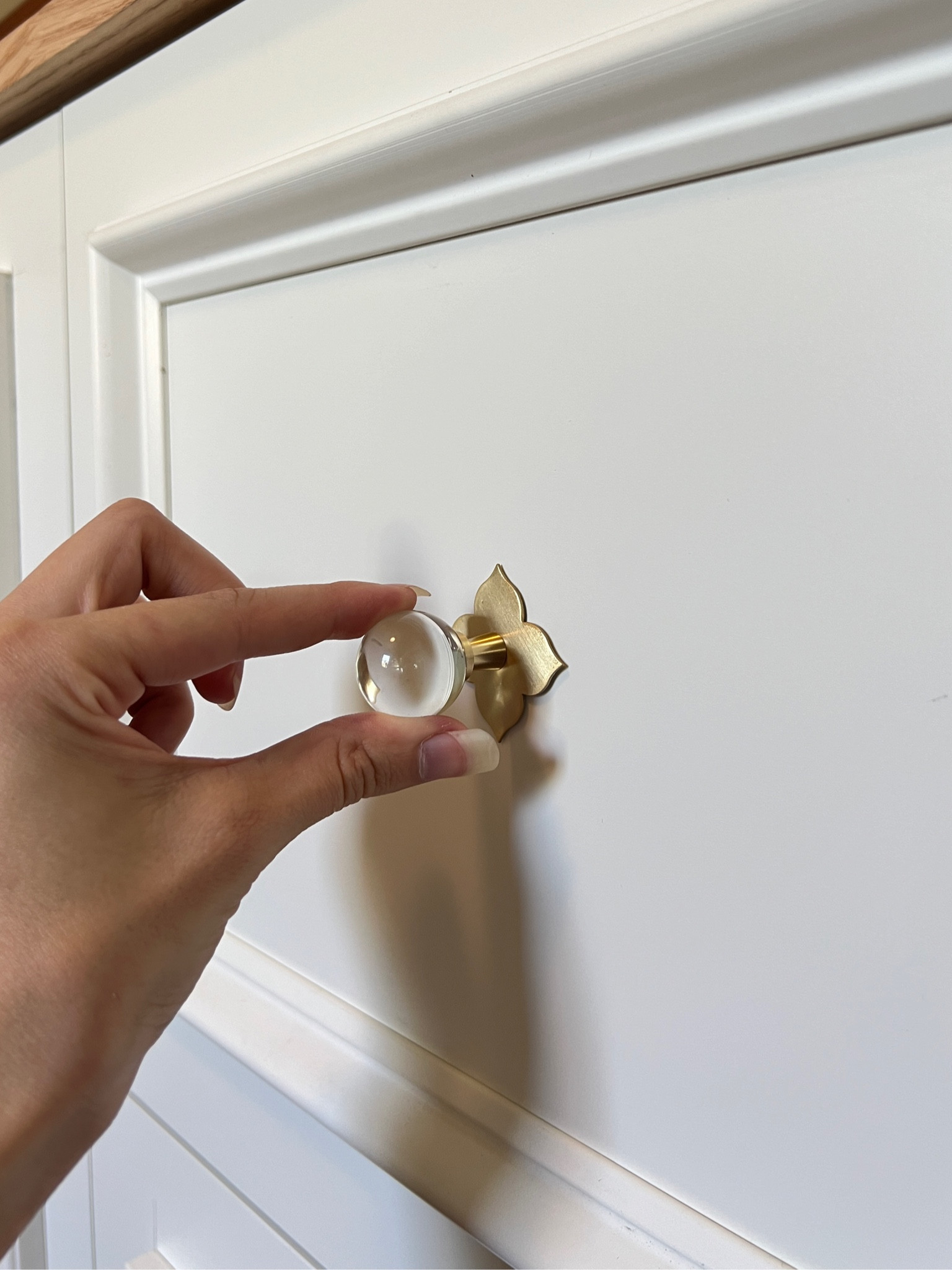 I’m obsessed with hardware from Matilda Goad, but it’s a bit out of my price range so this is my more affordable rendition of Matilda Goad knobs! It consists of a backplate and small round knob and I think it’s adorable!! 🤭

#LTKFindsUnder50 #LTKHome