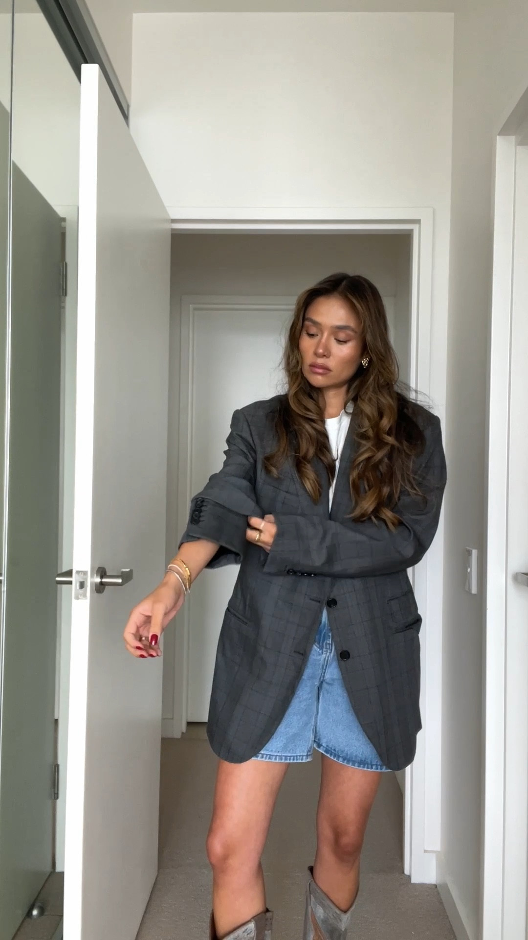 Styling bermuda shorts 

#LTKworkwear #LTKSeasonal #LTKaustralia