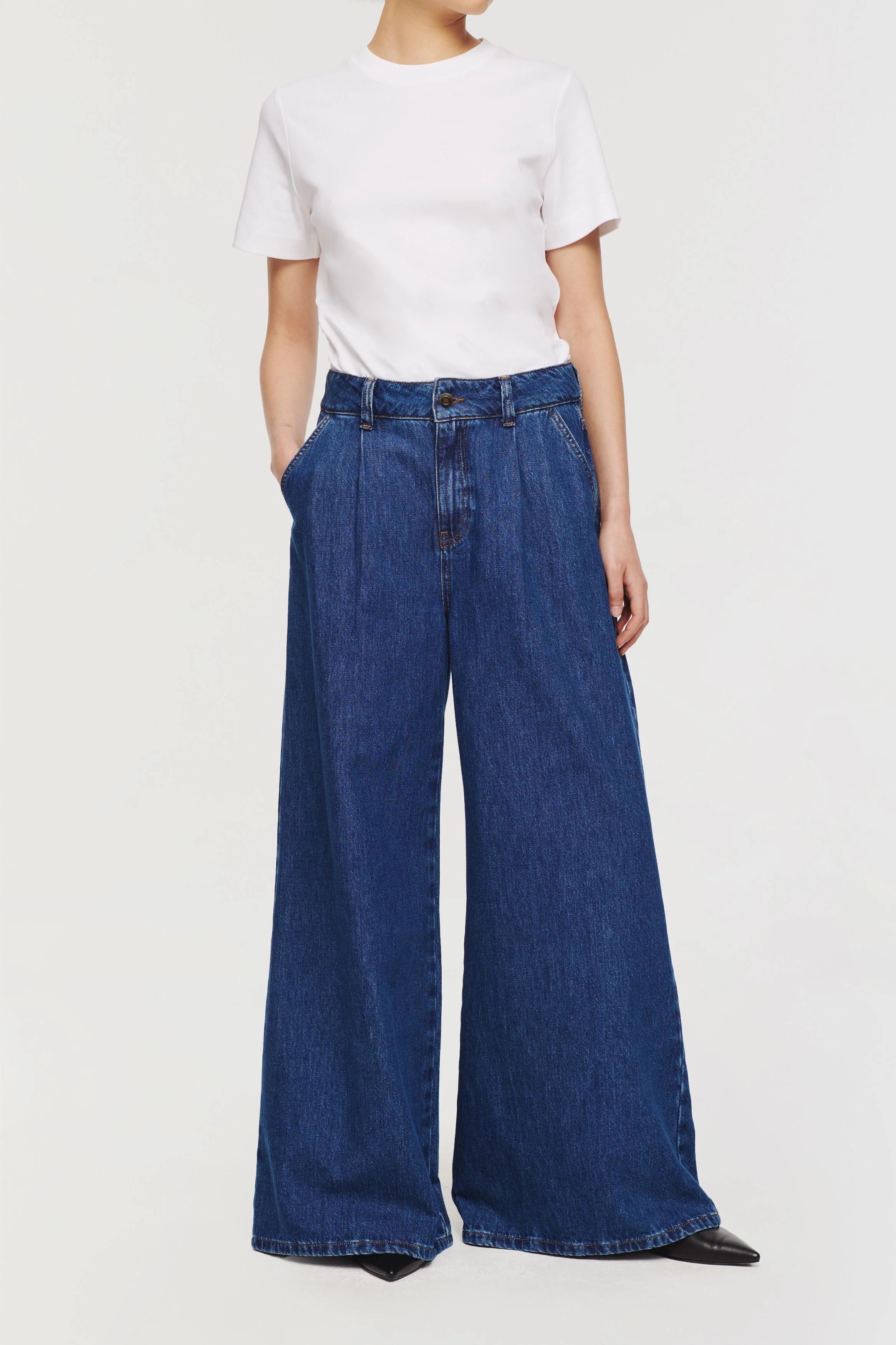 Martha | Pleat Front Denim Jeans in Mid Blue | ALIGNE | ALIGNE USA