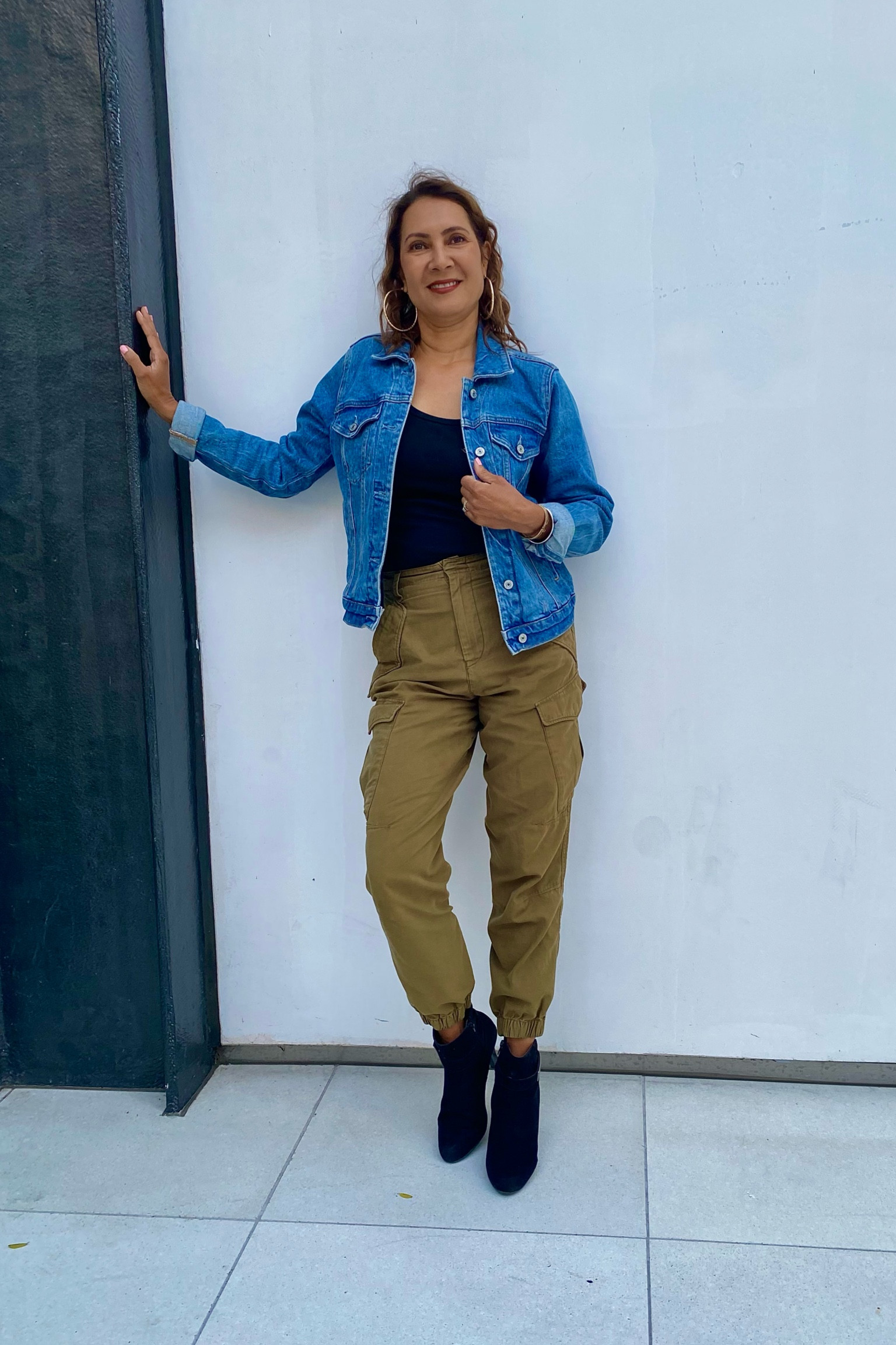 Looking for fall outfits? Utility pants and joggers are trending for fall 2023.  This is a great casual look that can be dressed up or down.  My exact Rag & Bone joggers are no longer available, so I’m linking their most current army green utility joggers for you.

I’m so glad your here girl. If you like, mixing high and low in styles. To create your own vibe, hit the follow button for more outfit inspo.

#LTKSeasonal #LTKfindsunder50 #LTKover40