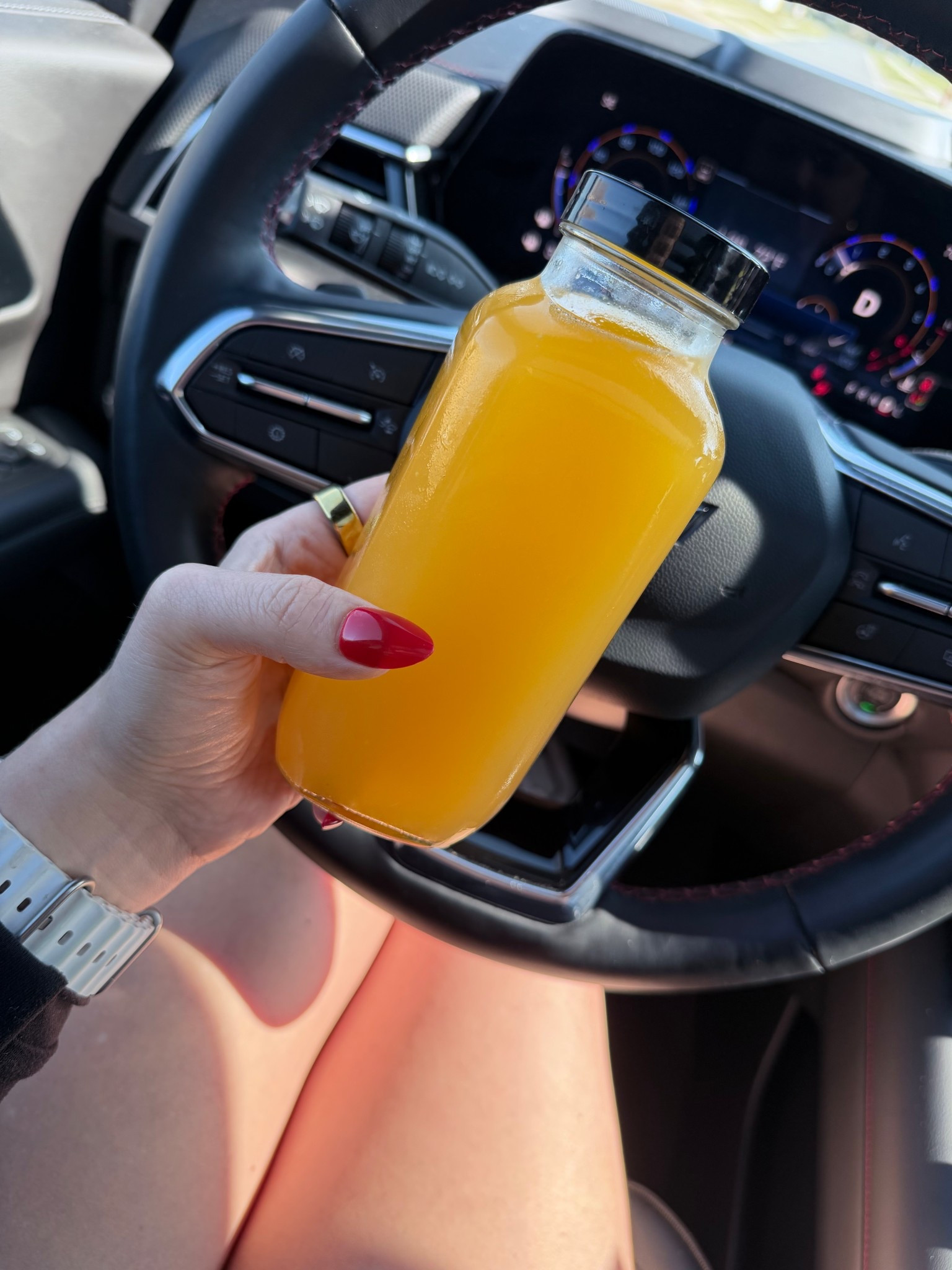 my favorite new bottles for my gut + collagen supplements!! Obsessedddd with them! 