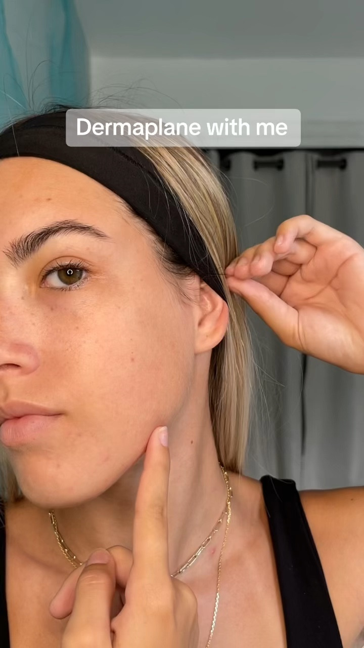 Dermaplane my skin with me at home! 


#spasciences #dermaplane #dermaplaning #dermaplaneathome #dermaplaneglow #dermaplanefacial #dermaplaningfacial #skincareroutine #skincare #dermaplaningtutorial

#LTKbeauty #LTKGiftGuide #LTKfindsunder50