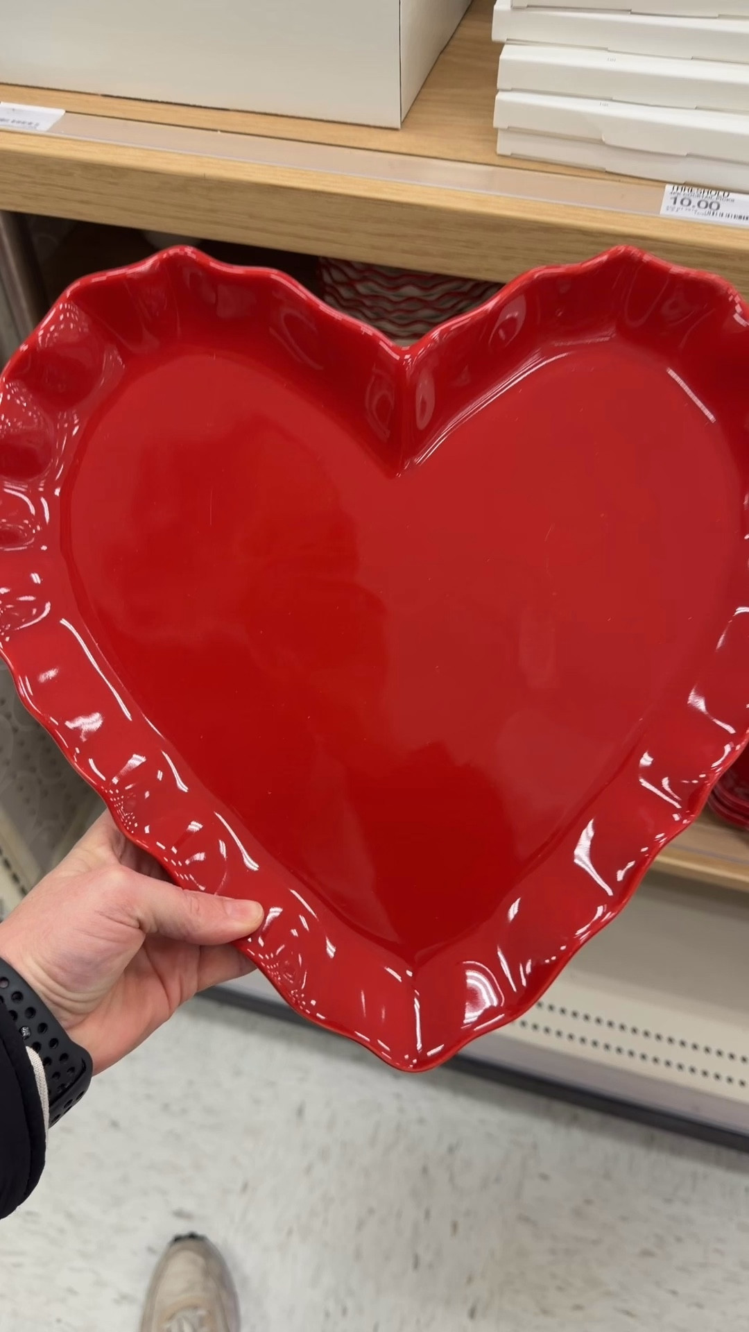 Target Valentine Finds for the table!  
#valentinetable #valentinesday #happyvalentinesday #setthetable

#LTKSeasonal #LTKHome #LTKValentine