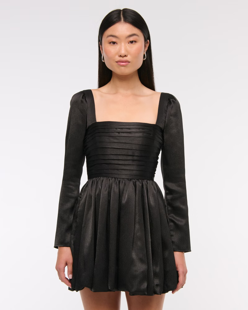 Women's The A&F Emerson Bubble Hem Satin Mini Dress | Women's New Arrivals | Abercrombie.com | Abercrombie & Fitch (UK)