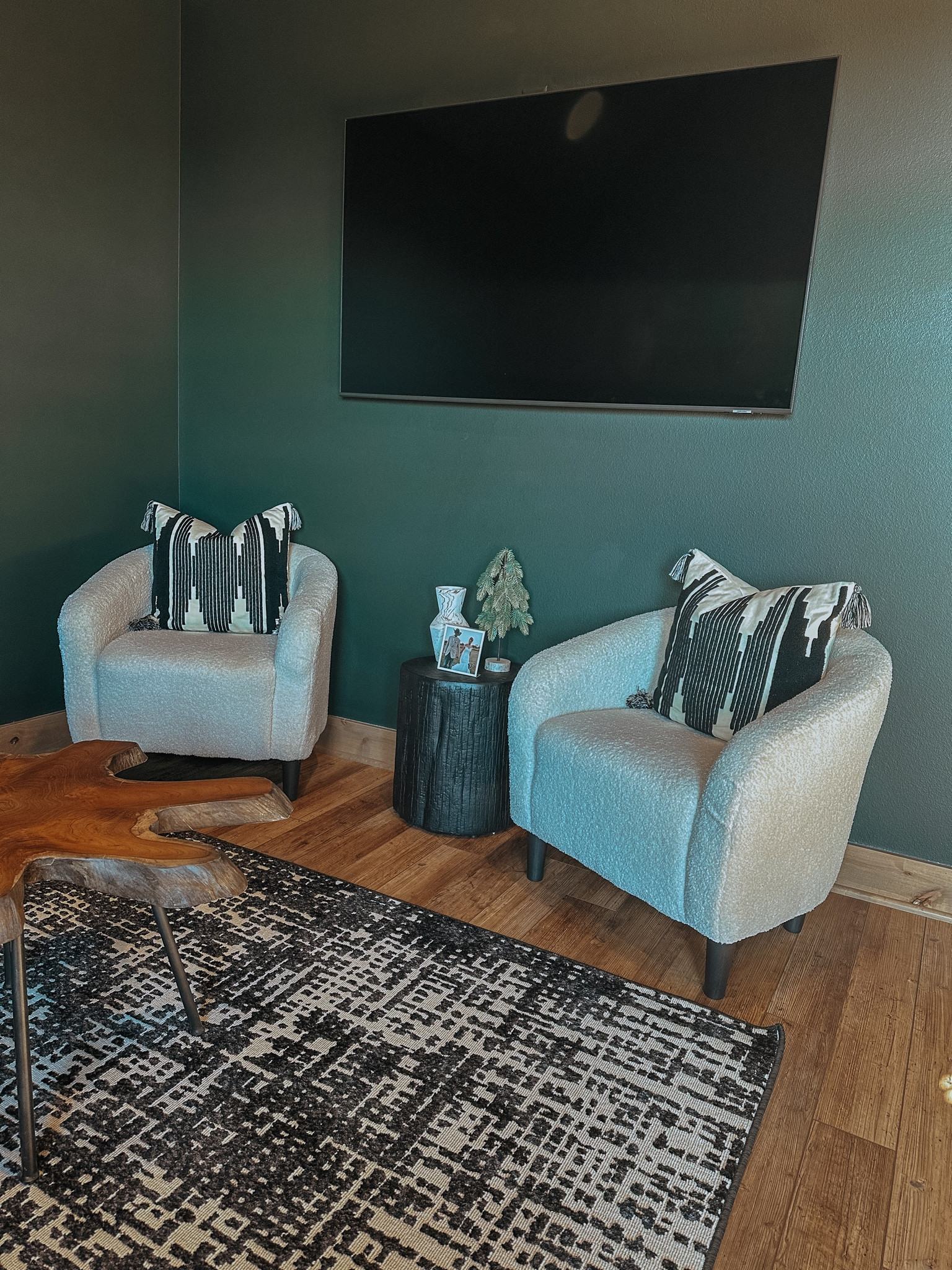 Theatre room | media room | home decor | black and white home decor 

#LTKhome #LTKunder50 #LTKunder100