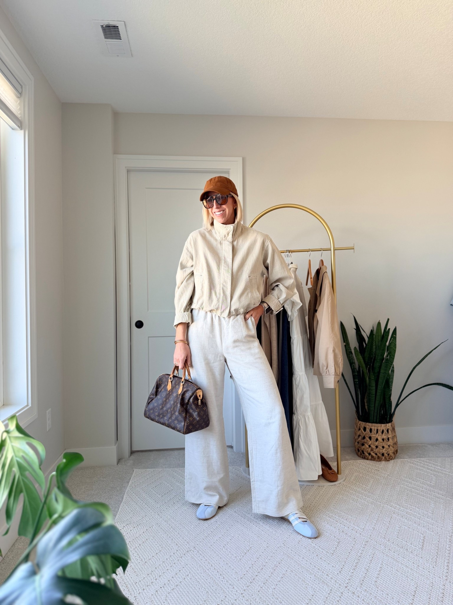 Comfy monochromatic look!

#LTKOver40 #LTKSeasonal #LTKootd