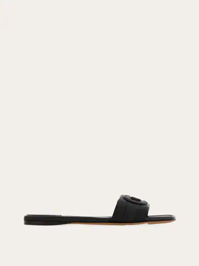 Flat slide with Gancini ornament | Ferragamo