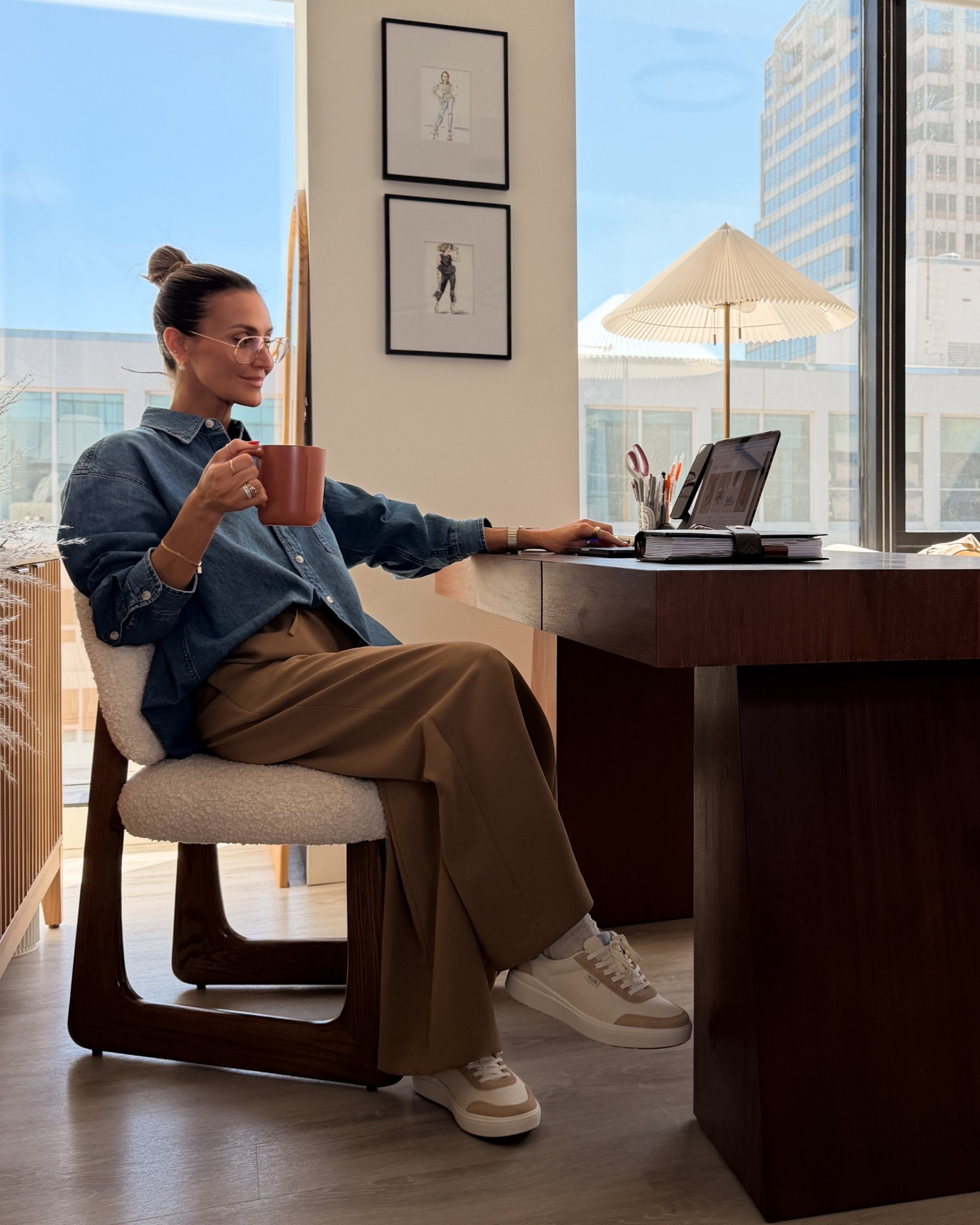 The outfit I wore to the office last week - pants xs and shirt xs wearing my kiziks here 

#LTKdayinmylife #LTKootd #LTKOver40