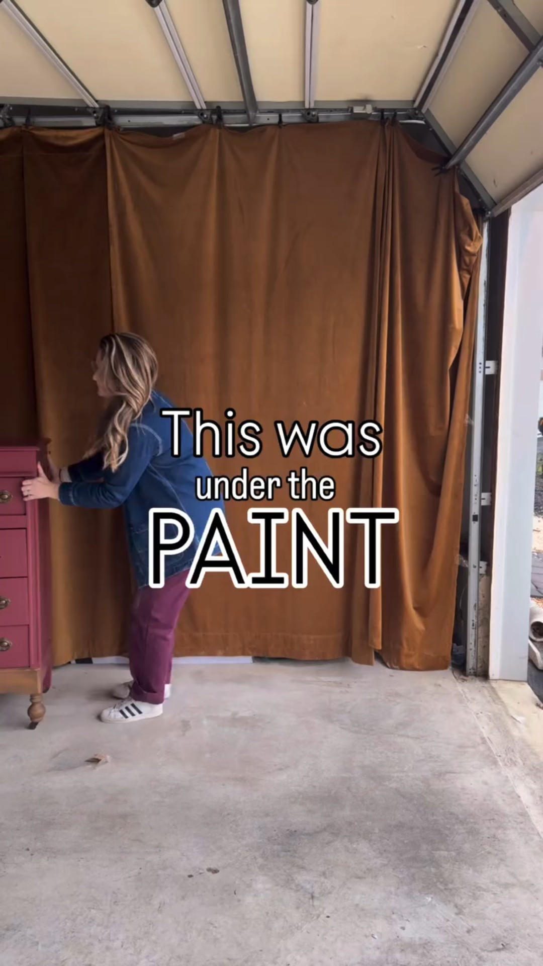 What do we think??👀👀

Hit follow so you don't miss the reveal! Just needs a couple days for the wax to cure 😉
Shop supplies below!
#furnitureartist #paintedfurniture #diyhomedecor #antiquefurniture