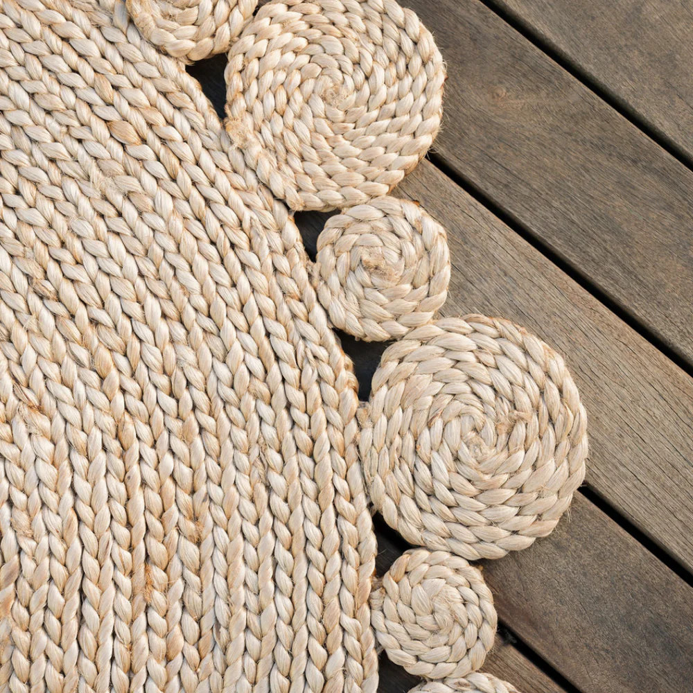 Natural Round Scalloped Jute Rug | CG Hunter