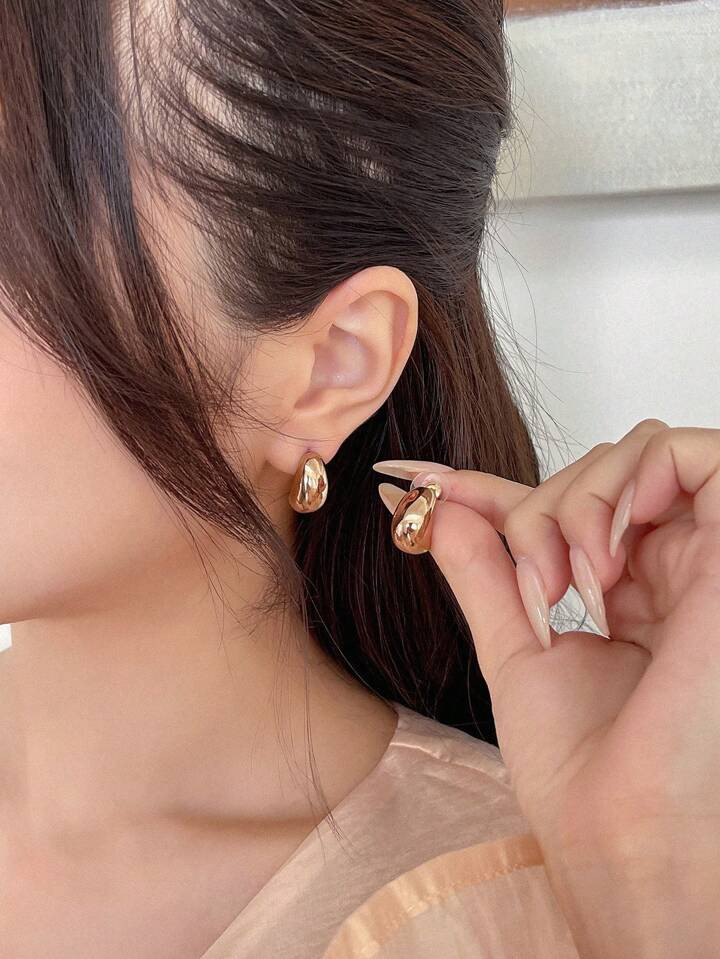 Product MeasurementEardrop Width:0.4 inchEardrop Height:0.7 inch | SHEIN