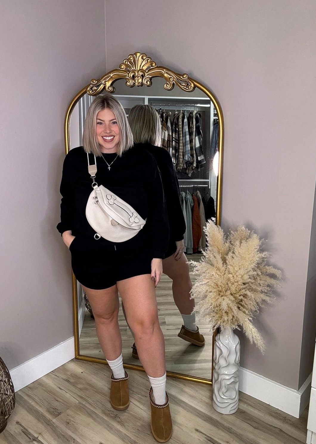 This is my going to run some errands outfit!🖤

#LTKMidsize #LTKSaleAlert #LTKActive