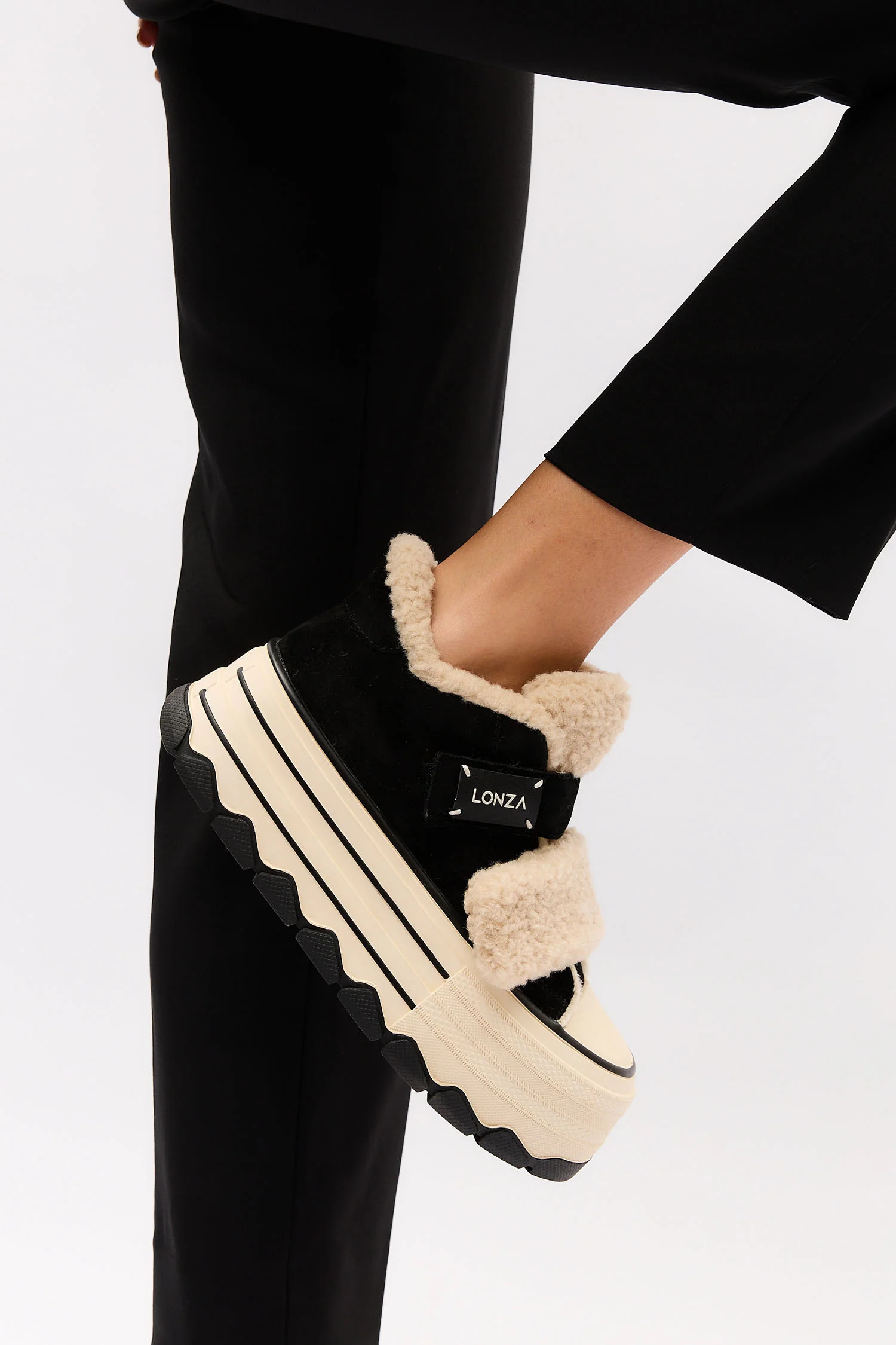 Lonza Glissane Black ( USD$208.00 ) - premium women's shoes on lonzashoes.com | Lonza Shoes