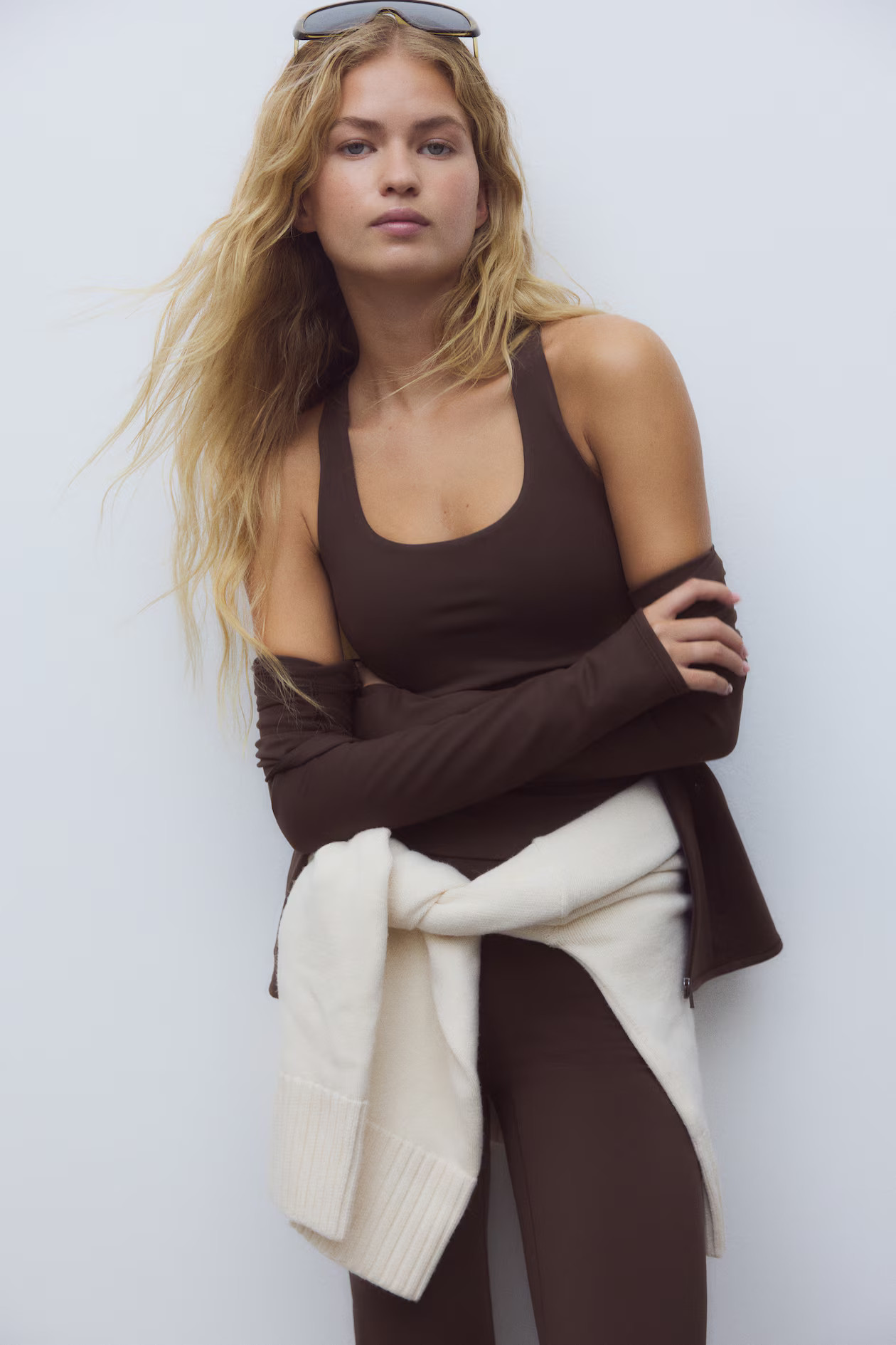 Integral-bra sports top with SoftMove™ | H&M (UK, MY, IN, SG, PH, TW, HK)