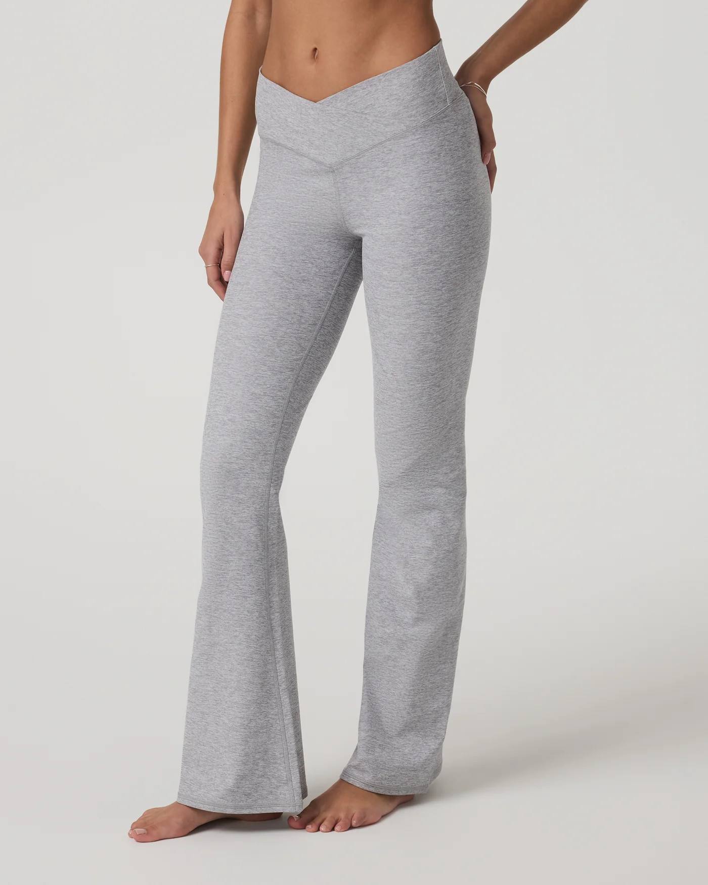Elevation Rhythm Flare \u2013 Light Heather Grey \u2013 Vuori | Vuori Clothing (US & Canada)
