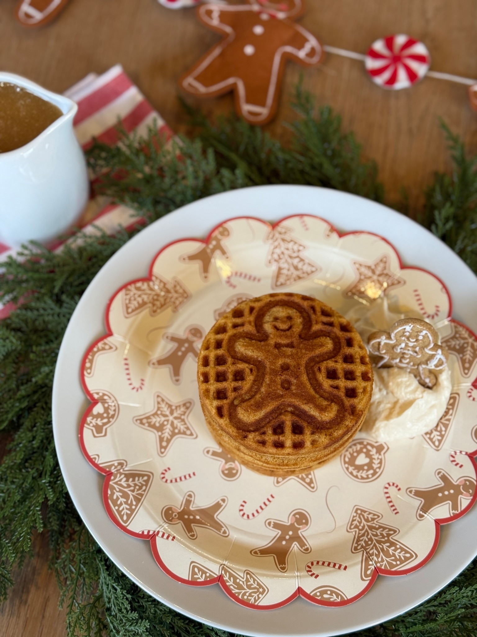 Christmas table scape
Gingerbread table


#LTKHome #LTKHoliday #LTKSeasonal