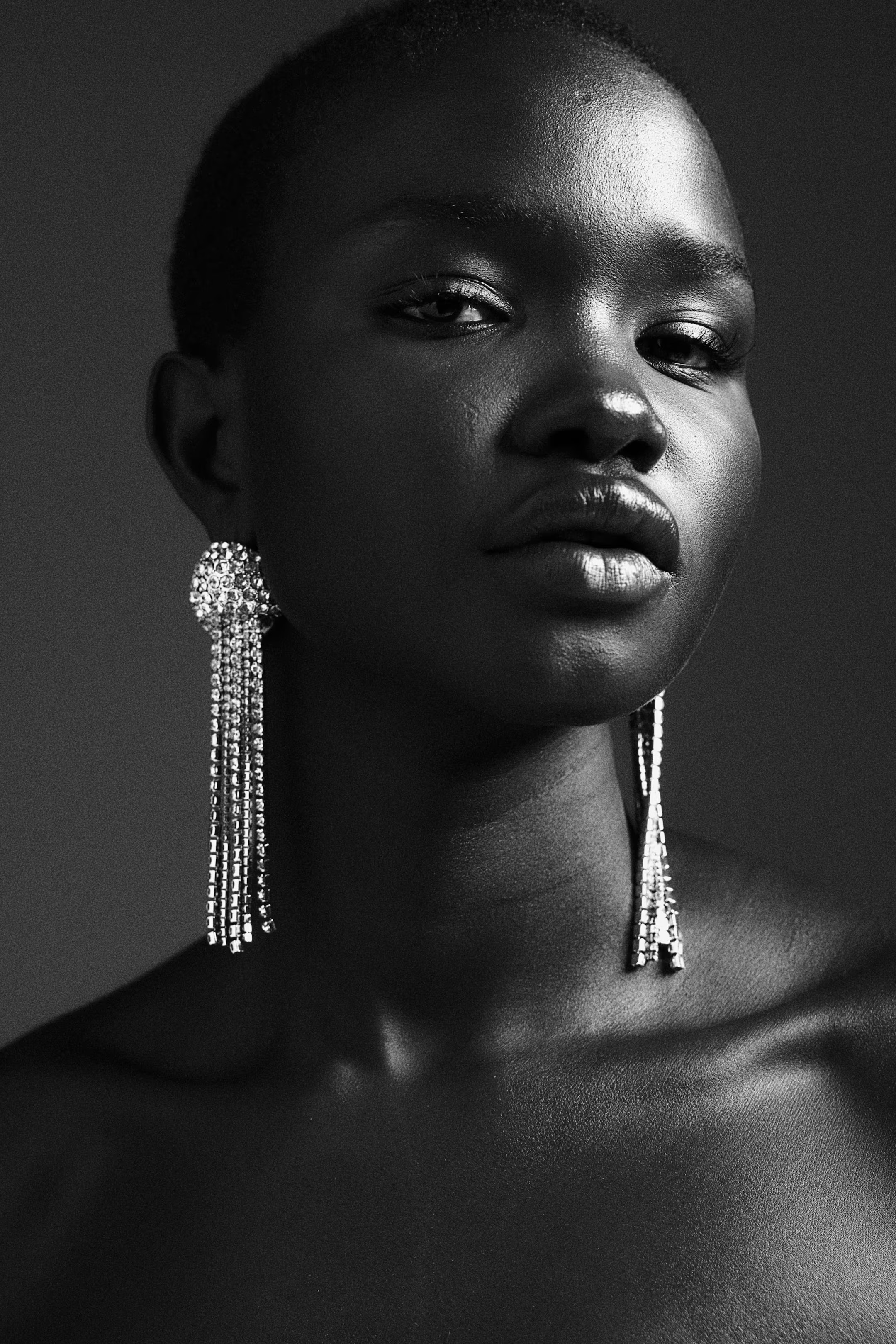 Orecchini lunghi con strass - Argentato - DONNA | H&M IT | H&M (FR, IT, ES, PT, BE)