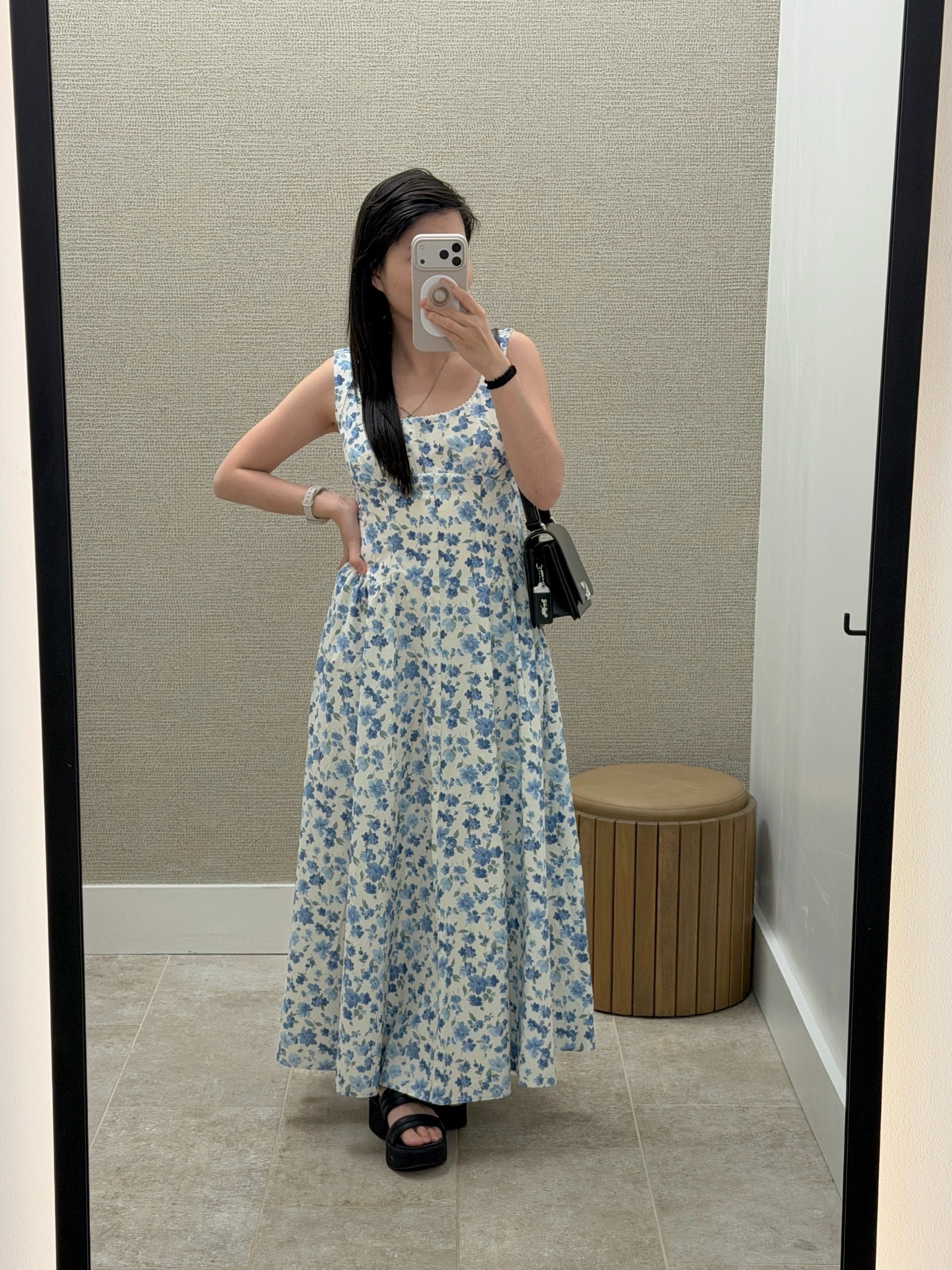 One of Abercrombie’s bestselling dresses for a reason! 💙 The A&F Bra-Free Dylan Midi Dress is such an easy summer outfit with its flattering fit, pretty blue and white floral print, and comfortable bra-friendly design. 🤗 Love that it comes in so many colors and prints! Linked here with similar styles! 🙌🏻 @abercrombie #summerdress #summerfashion #abercrombiefitch

#LTKxAbercrombie #LTKPetite #LTKSaleAlert