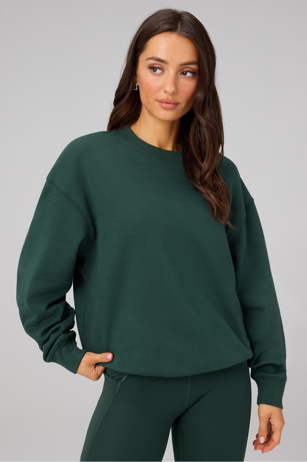 Cozy Fleece Crew Neck Sweatshirt | Fabletics
