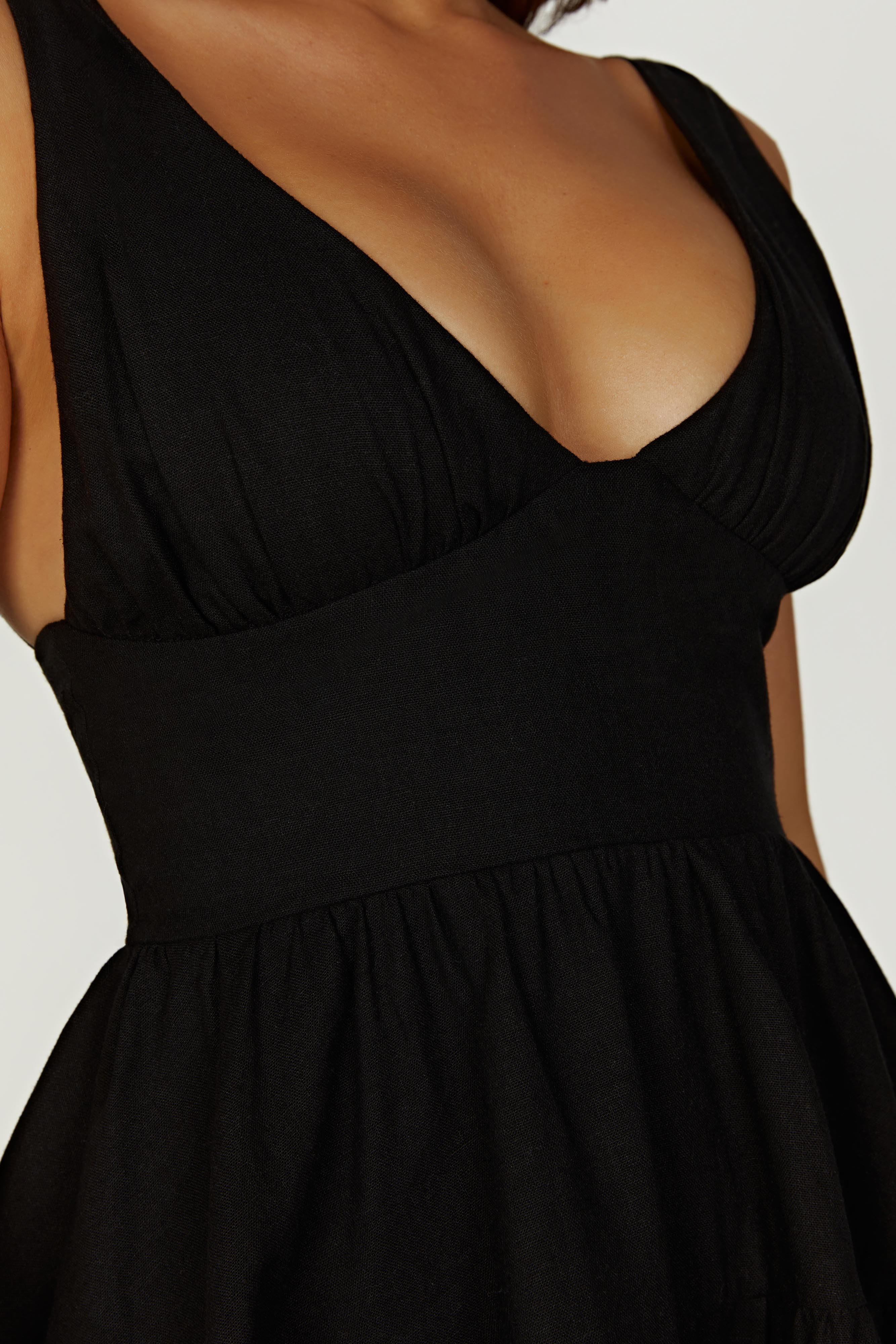 Aurelia Linen Mini Dress - Black | MESHKI US