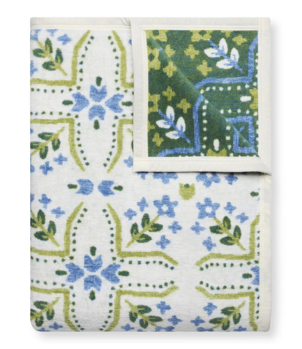 Farmhouse Flowers Blanket | Bogey and Byrd